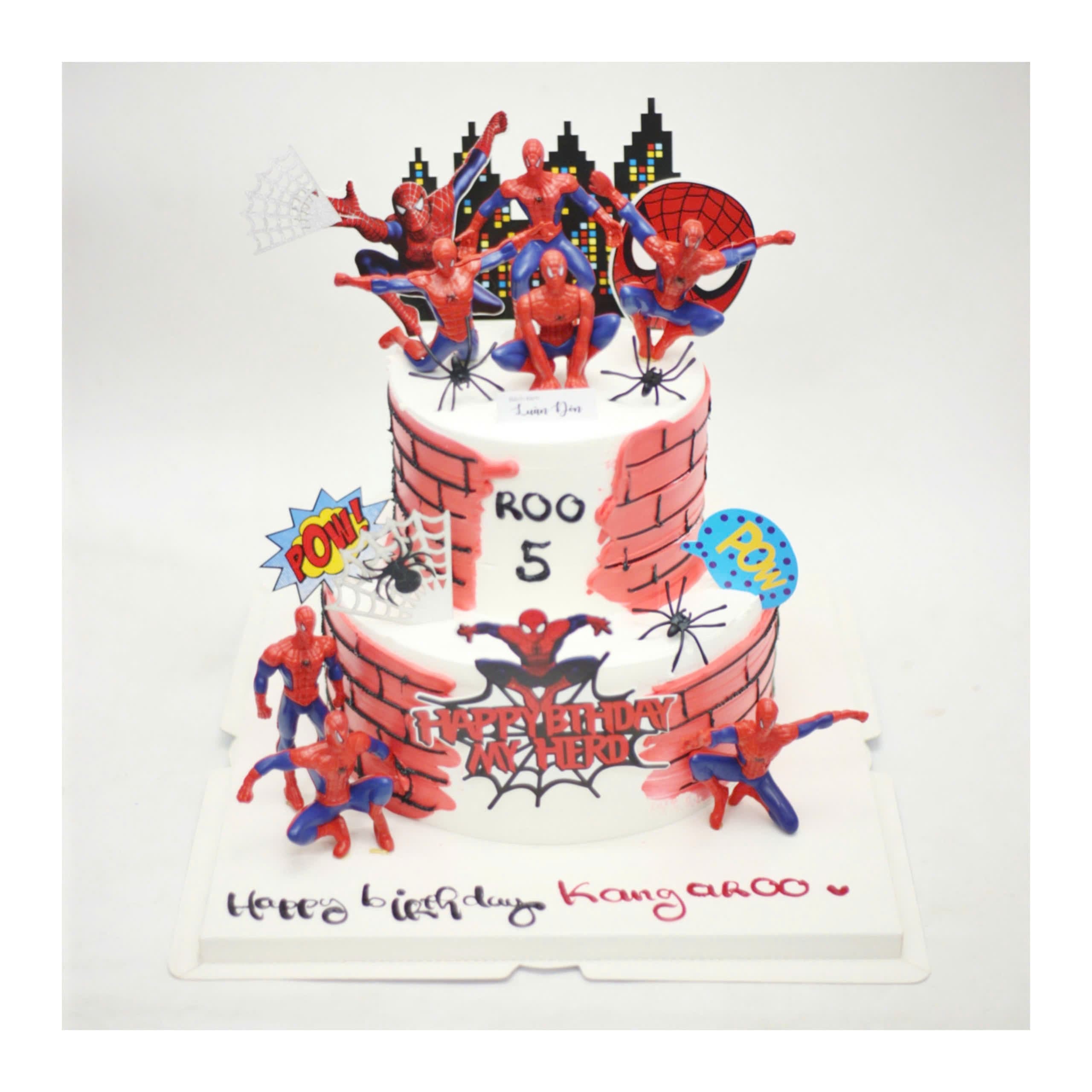Bánh Spider-Man hai tầng đỏ trắng