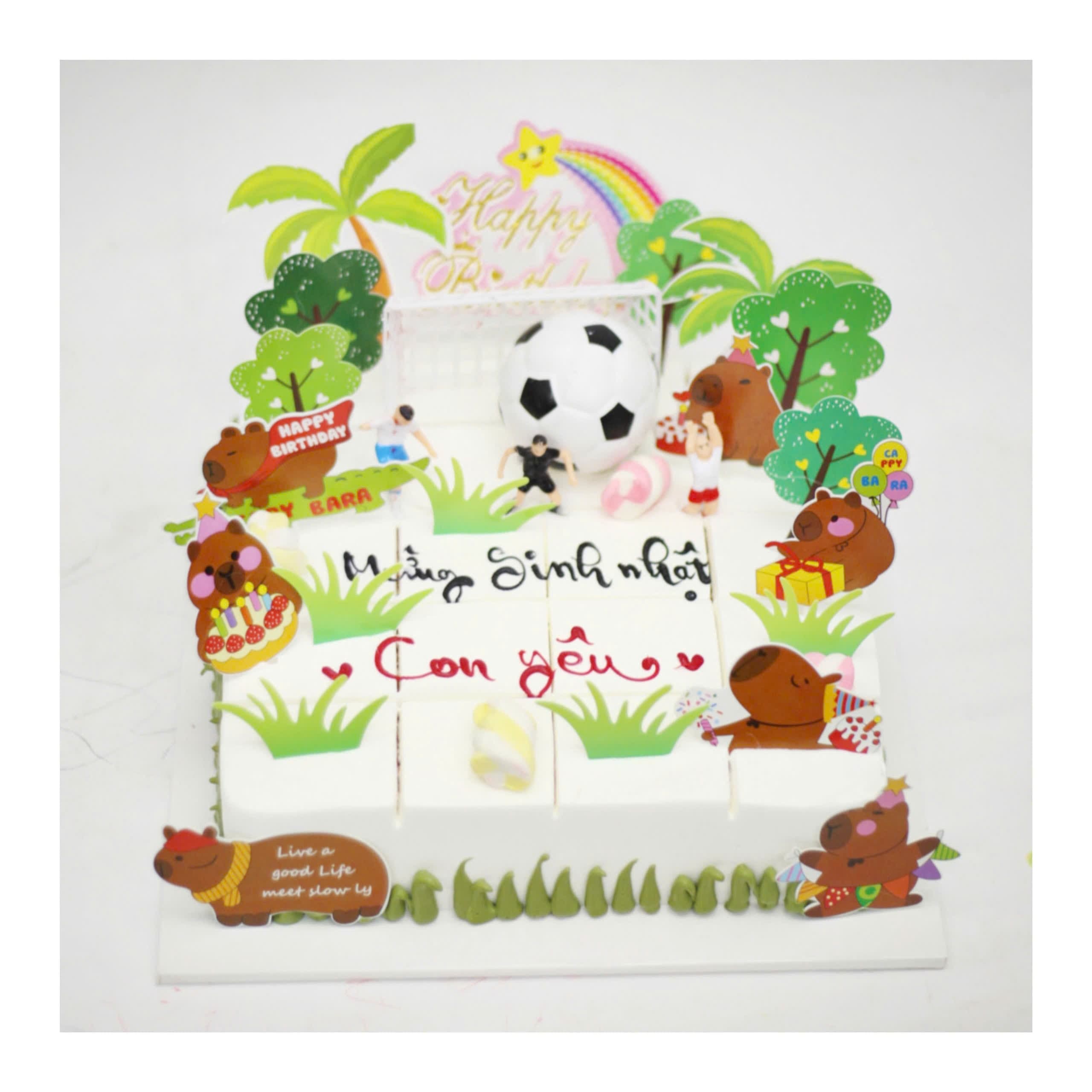 Bánh kem capybara bóng đá xanh