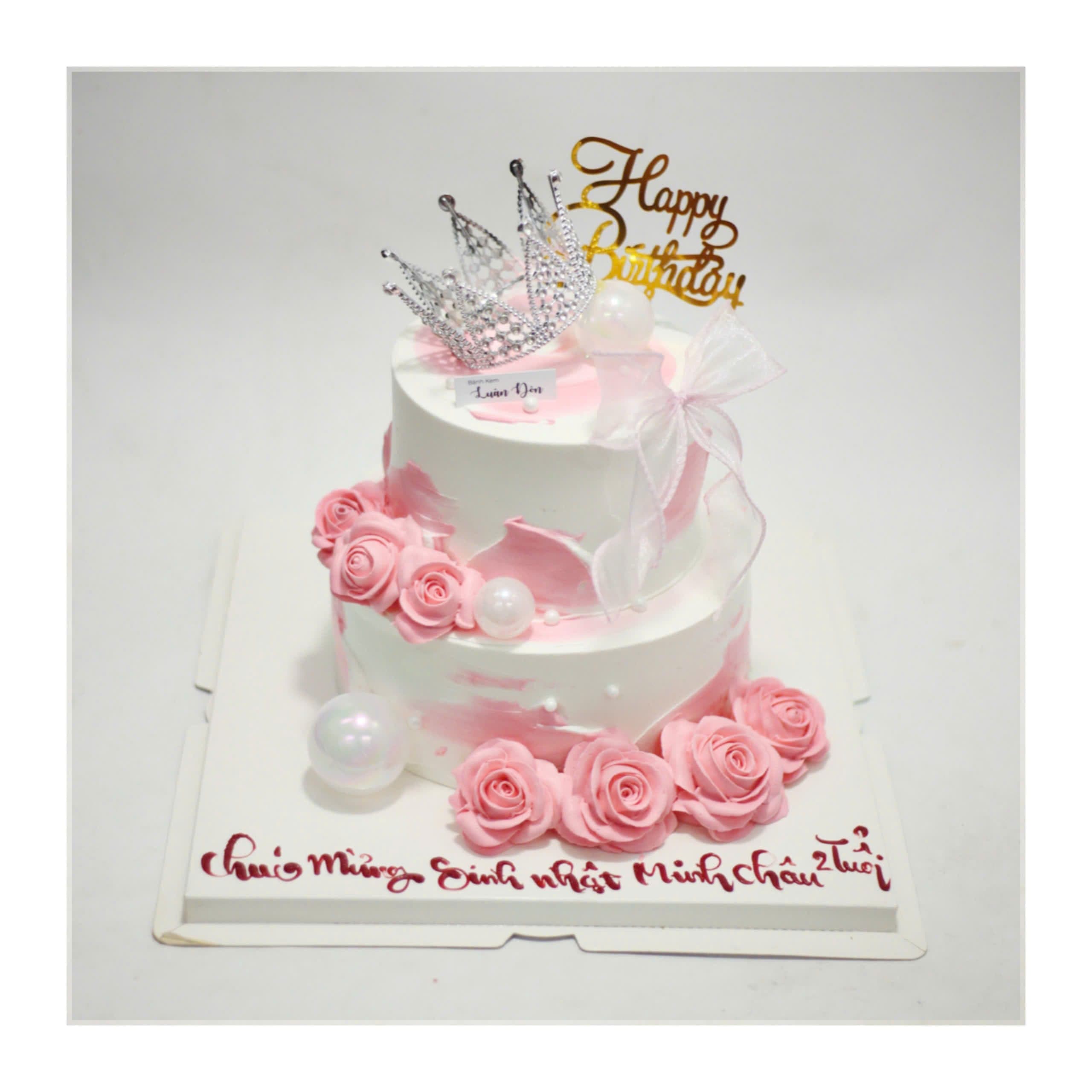 Bánh kem hai tầng công chúa hồng