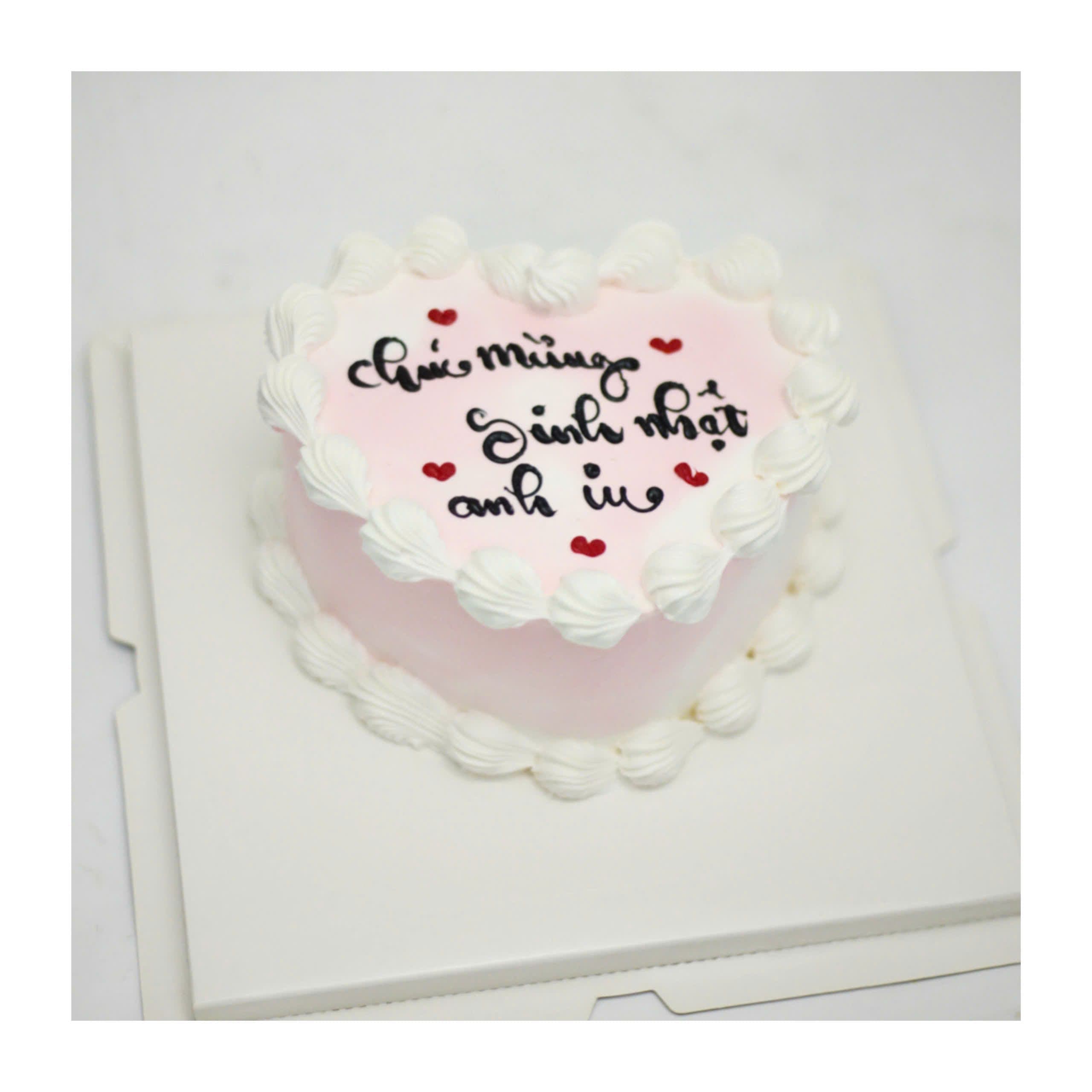 Bánh kem trái tim hồng cho anh yêu