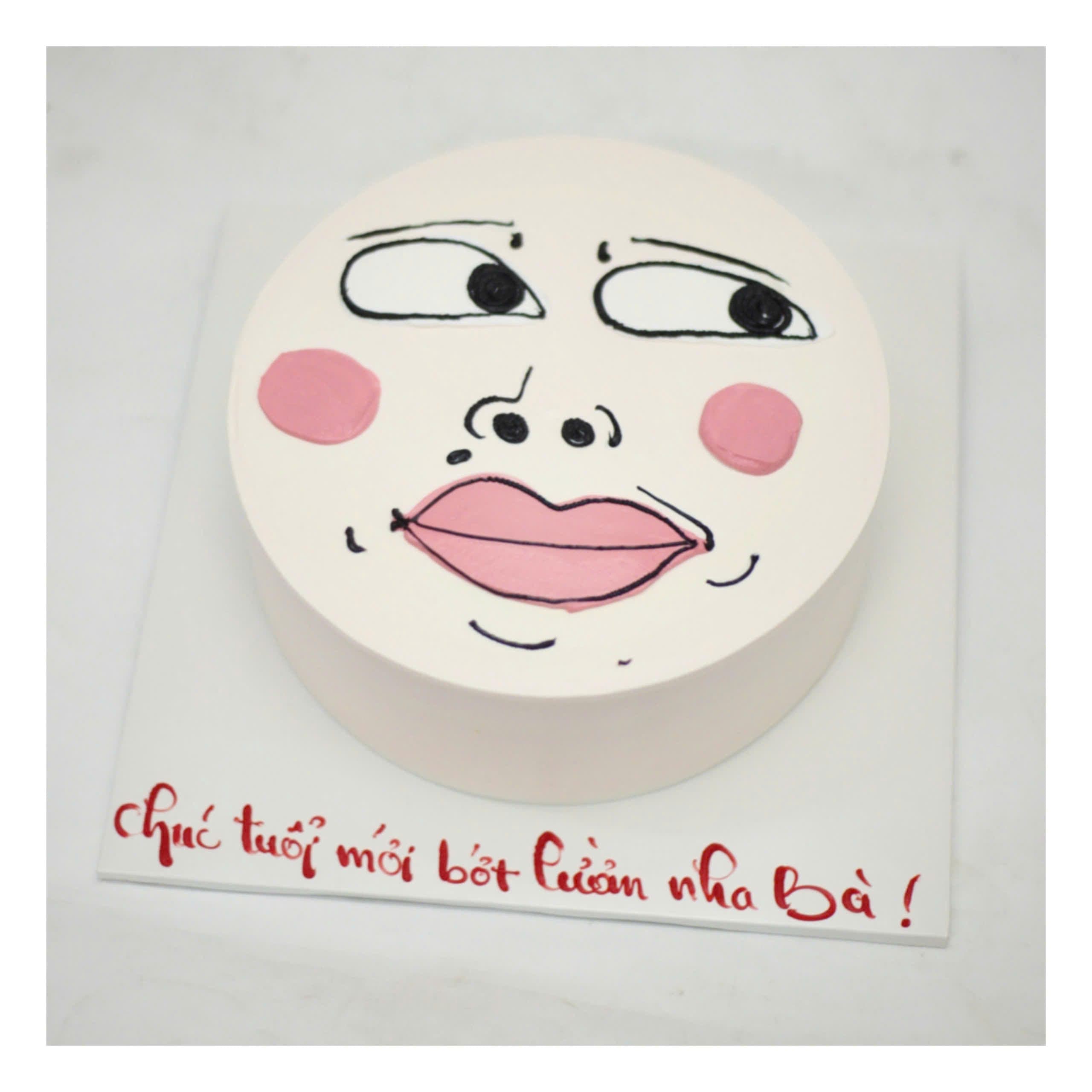 Bánh kem mặt meme hồng hài hước
