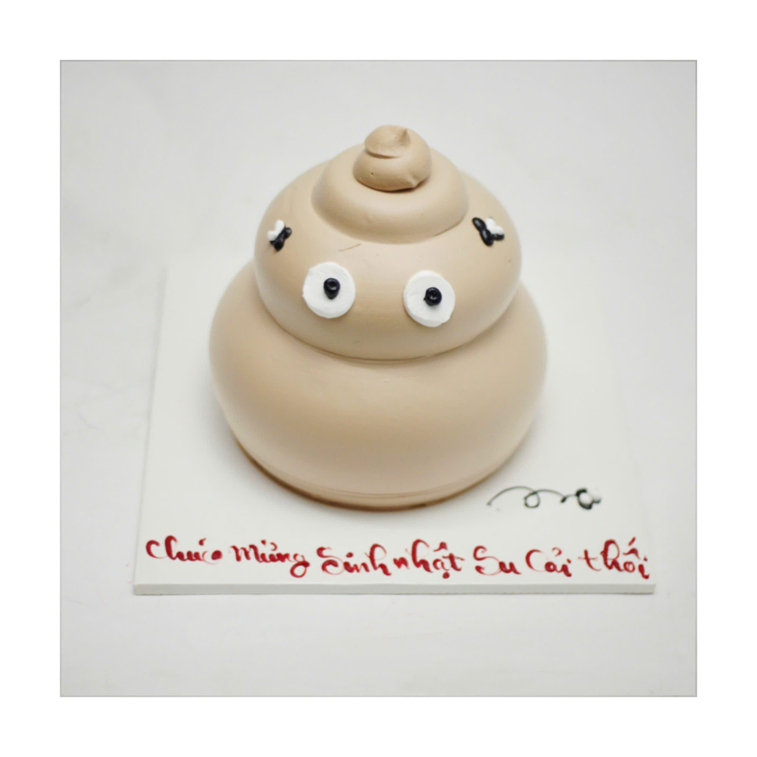 Bánh kem phân cute màu nâu be