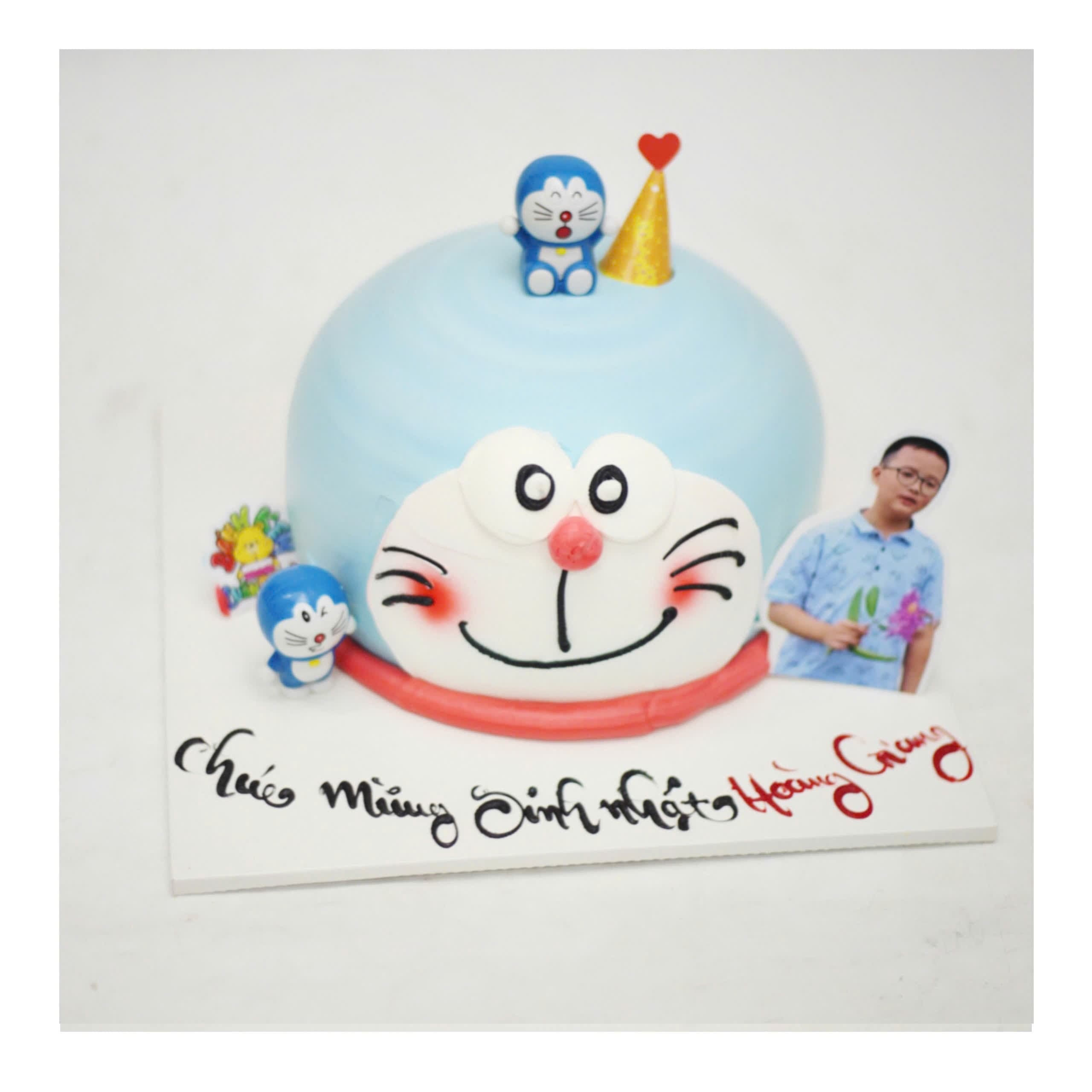 Bánh kem Đô-rê-mon xanh dương cho bé trai