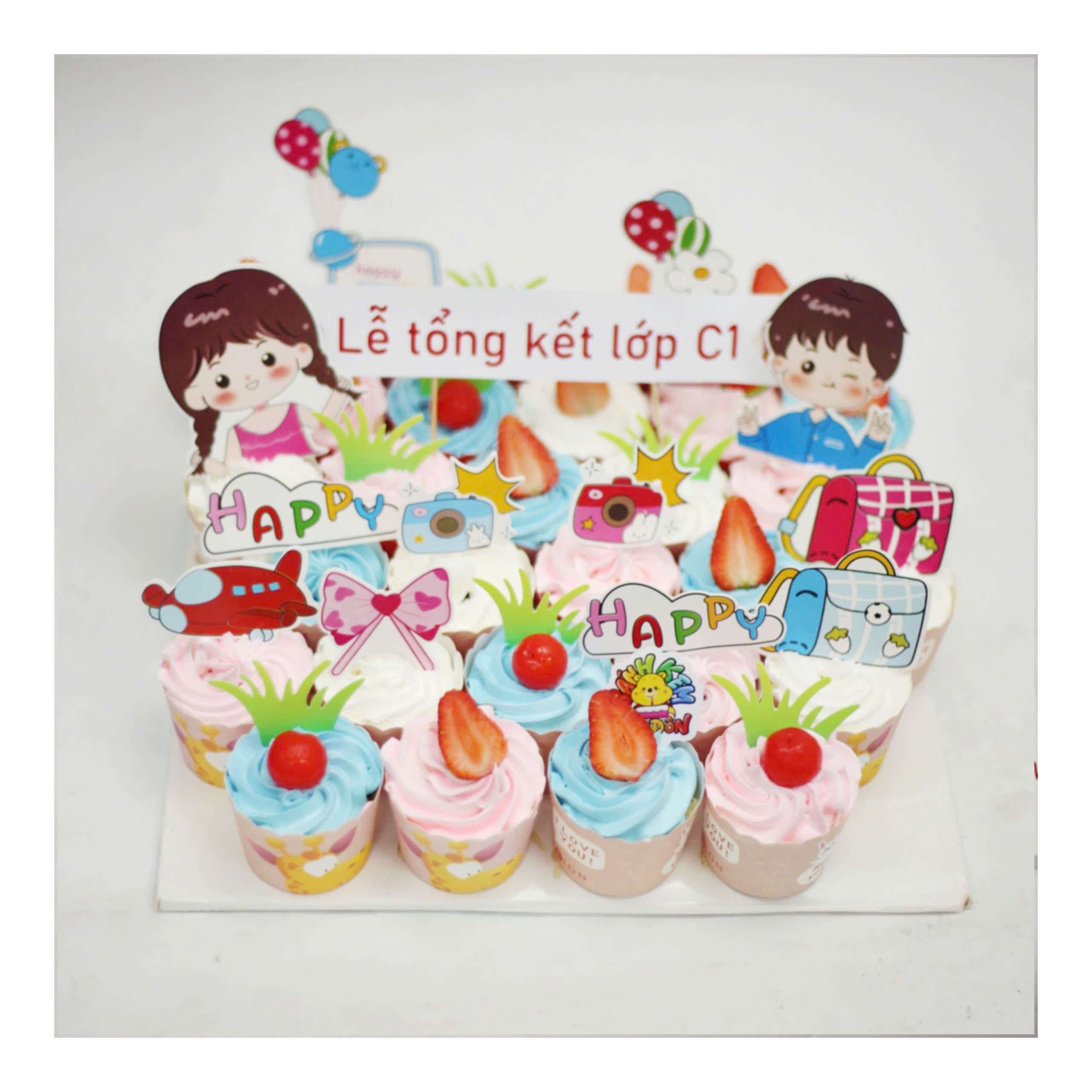 Set cupcake lễ tổng kết lớp C1 trang trí tươi sáng