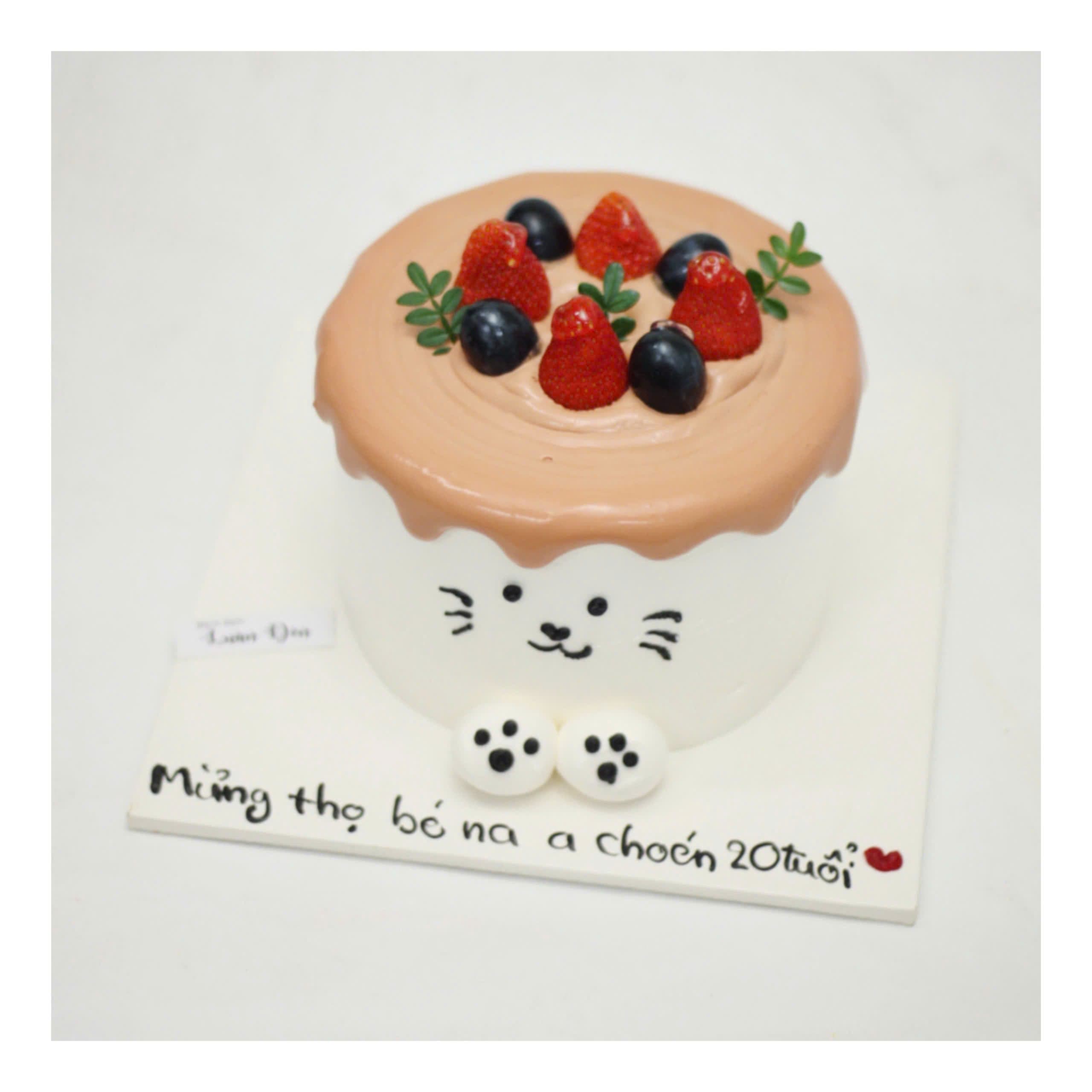 Bánh kem mèo trắng xinh xắn cho bé