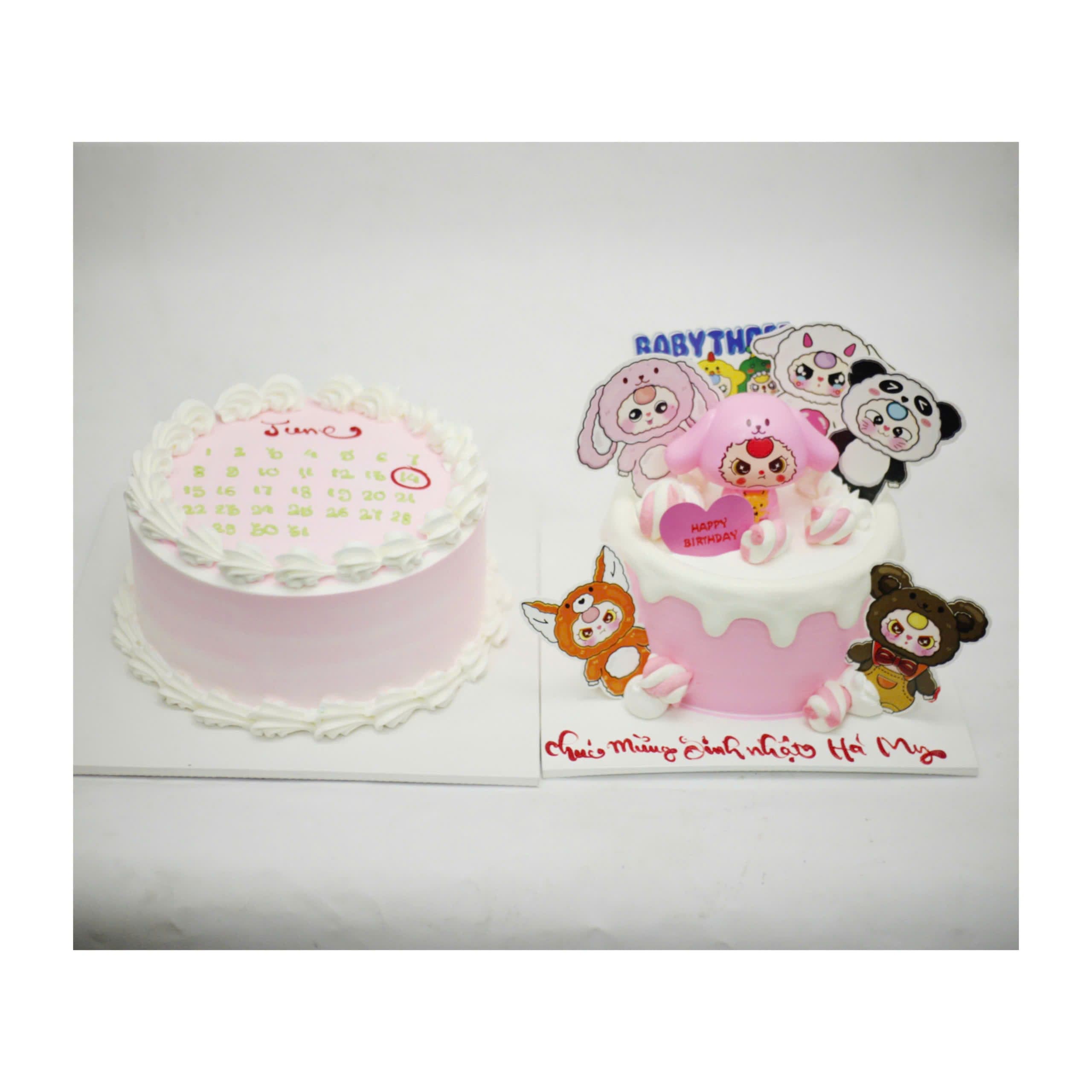 Bánh kem hồng Baby Three và lịch tháng