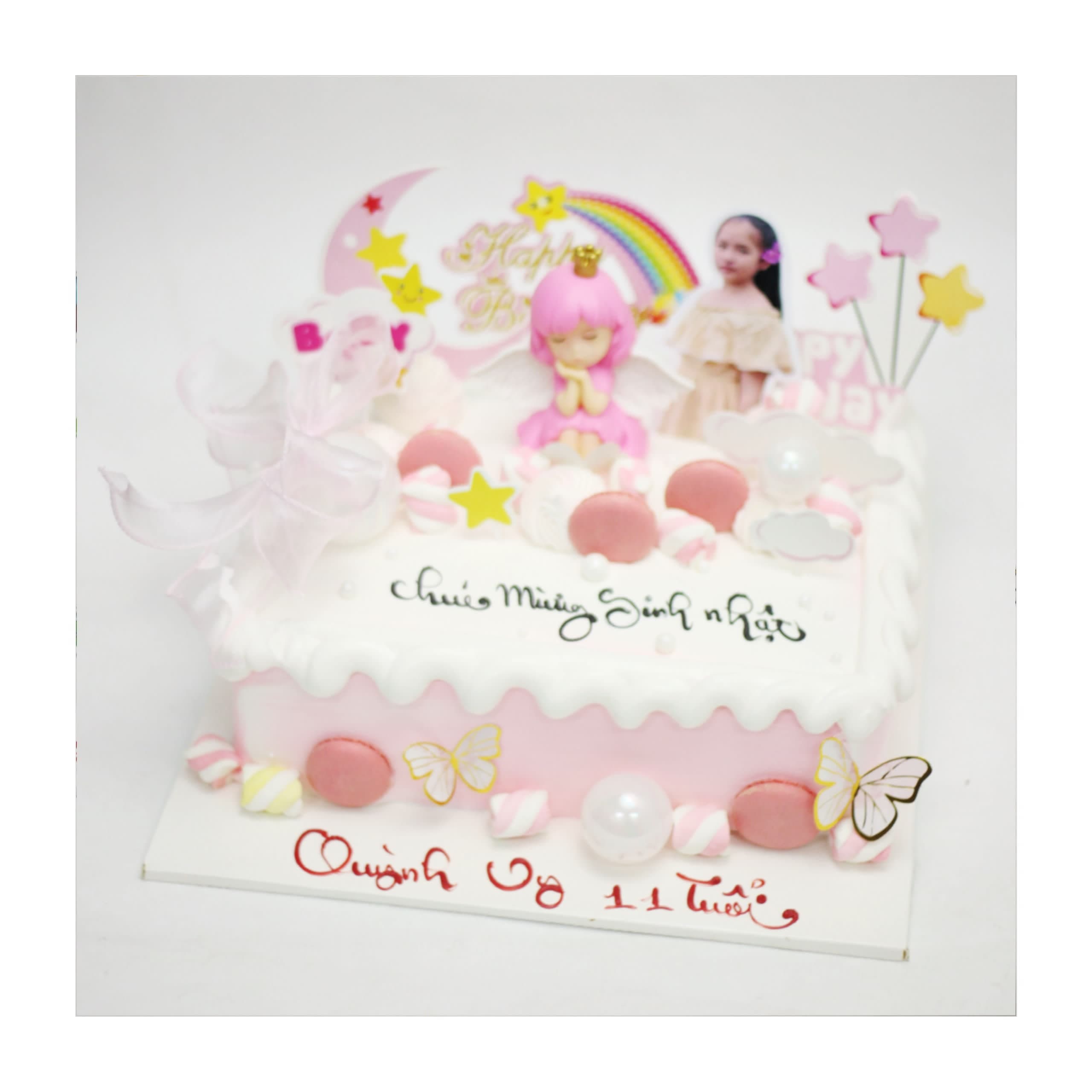 Bánh kem vuông màu hồng trang trí công chúa