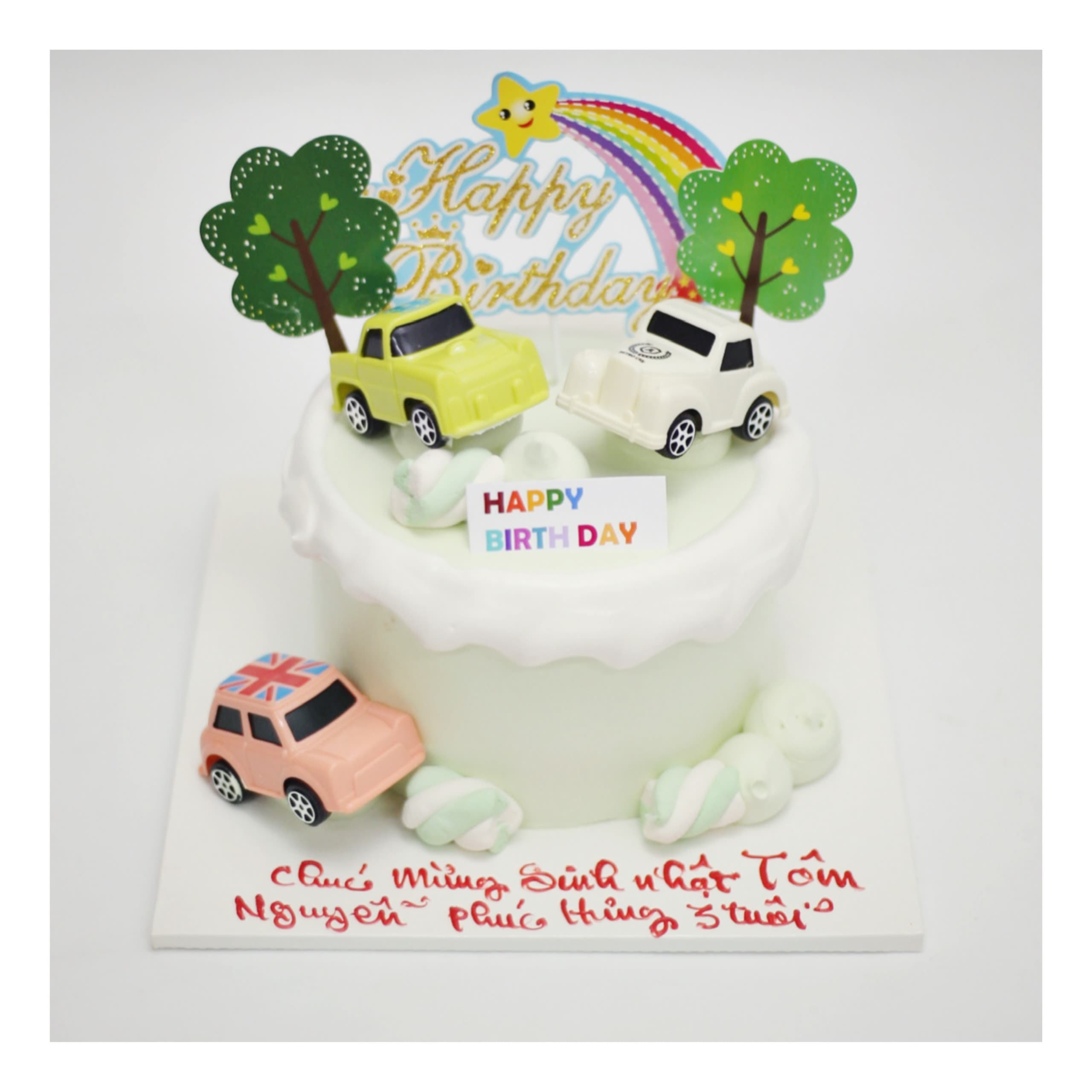 Bánh kem trang trí xe hơi màu sắc tươi sáng