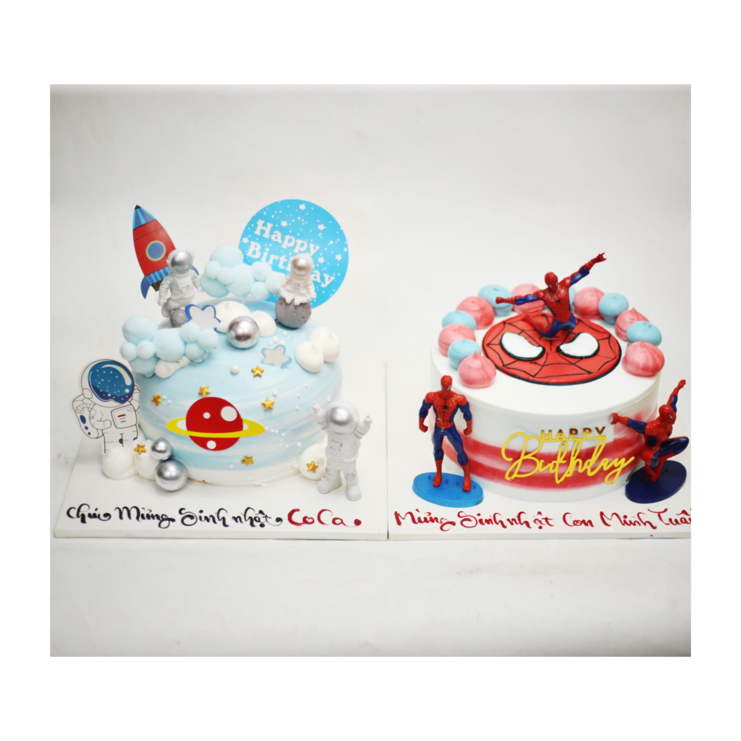 Combo bánh kem phi hành gia và bánh Spiderman