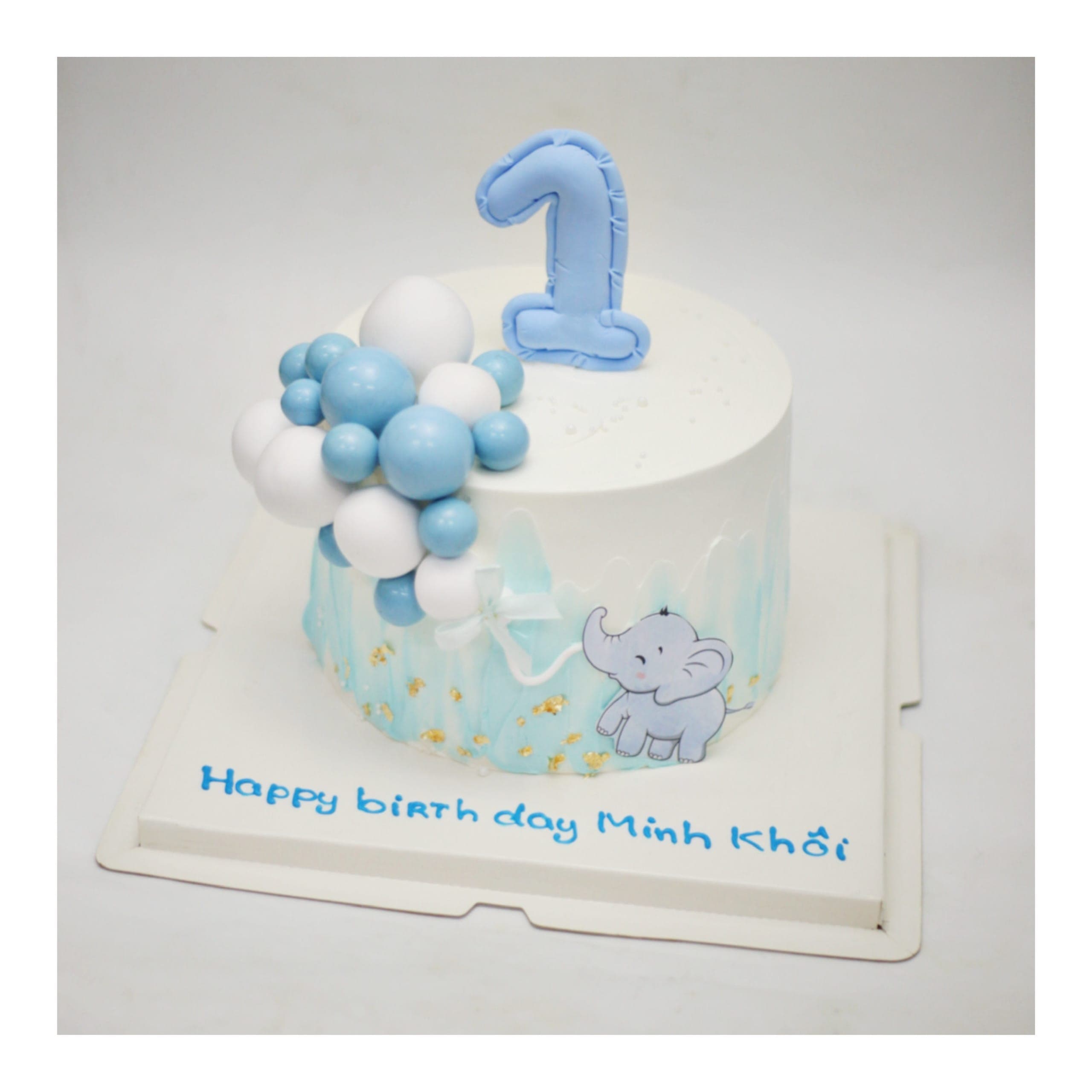 Bánh kem thôi nôi chú voi xanh xinh xắn