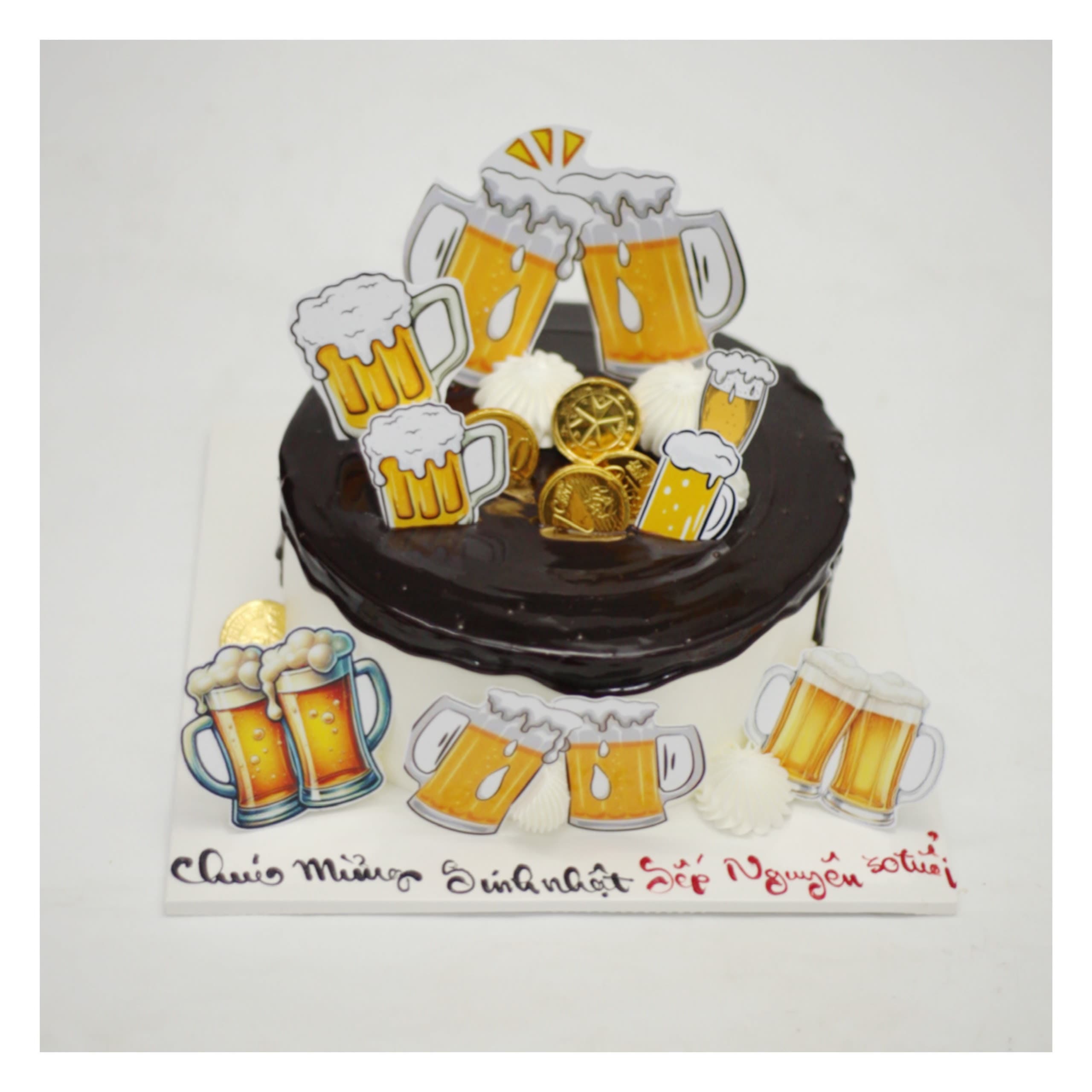 Bánh kem bia Sếp Nguyễn mừng sinh nhật