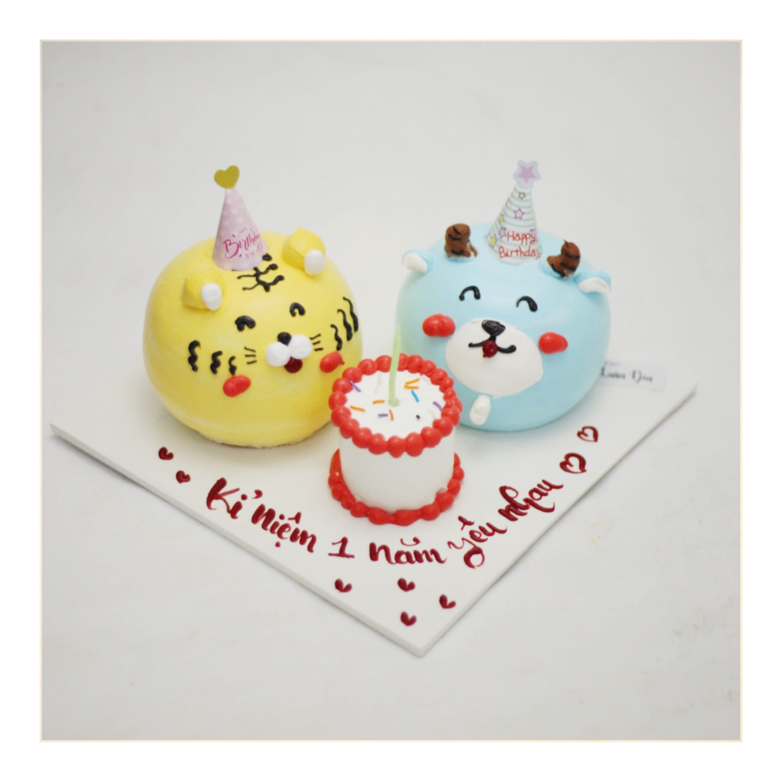 Bánh kem kỉ niệm tình yêu hình thú xinh