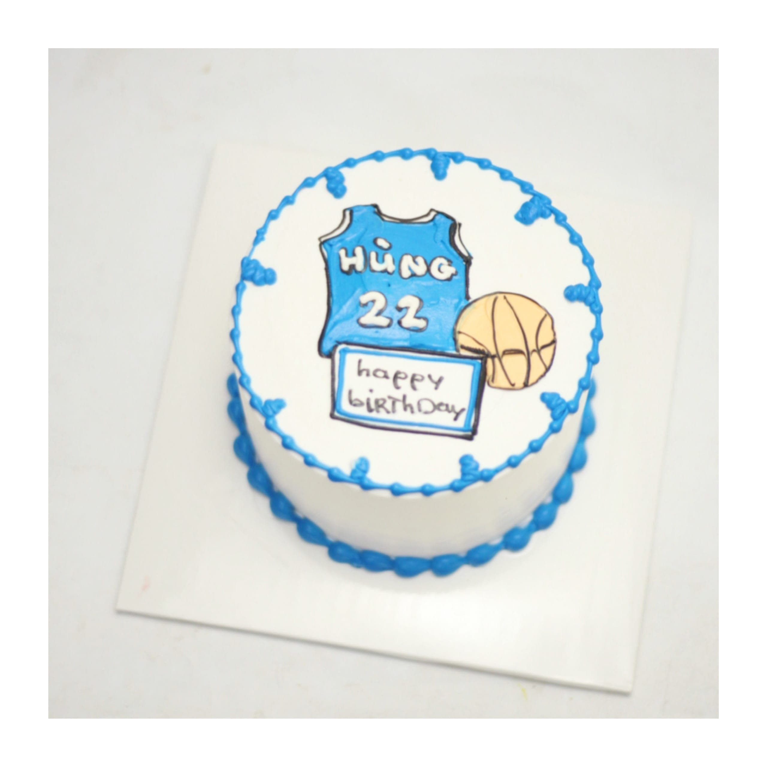 Bánh kem xanh vẽ áo bóng rổ Hùng 22