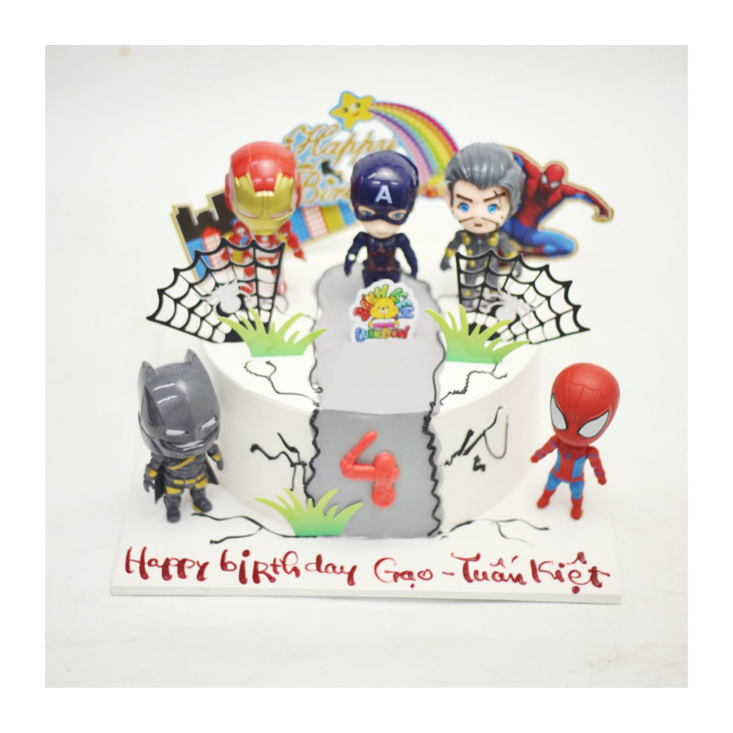 Bánh kem Marvel hội tụ các siêu anh hùng