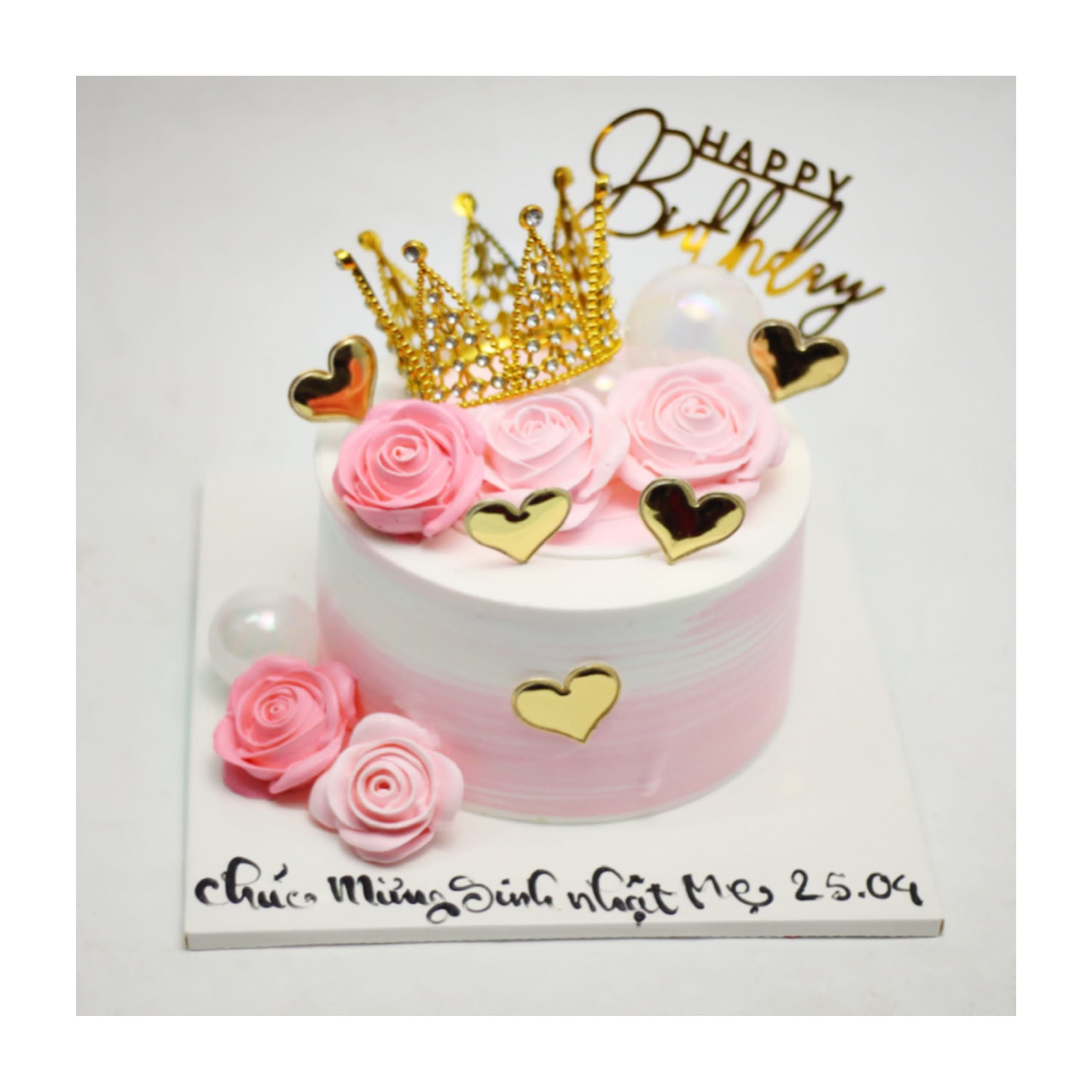 Bánh kem vương miện hồng nhẹ nhàng
