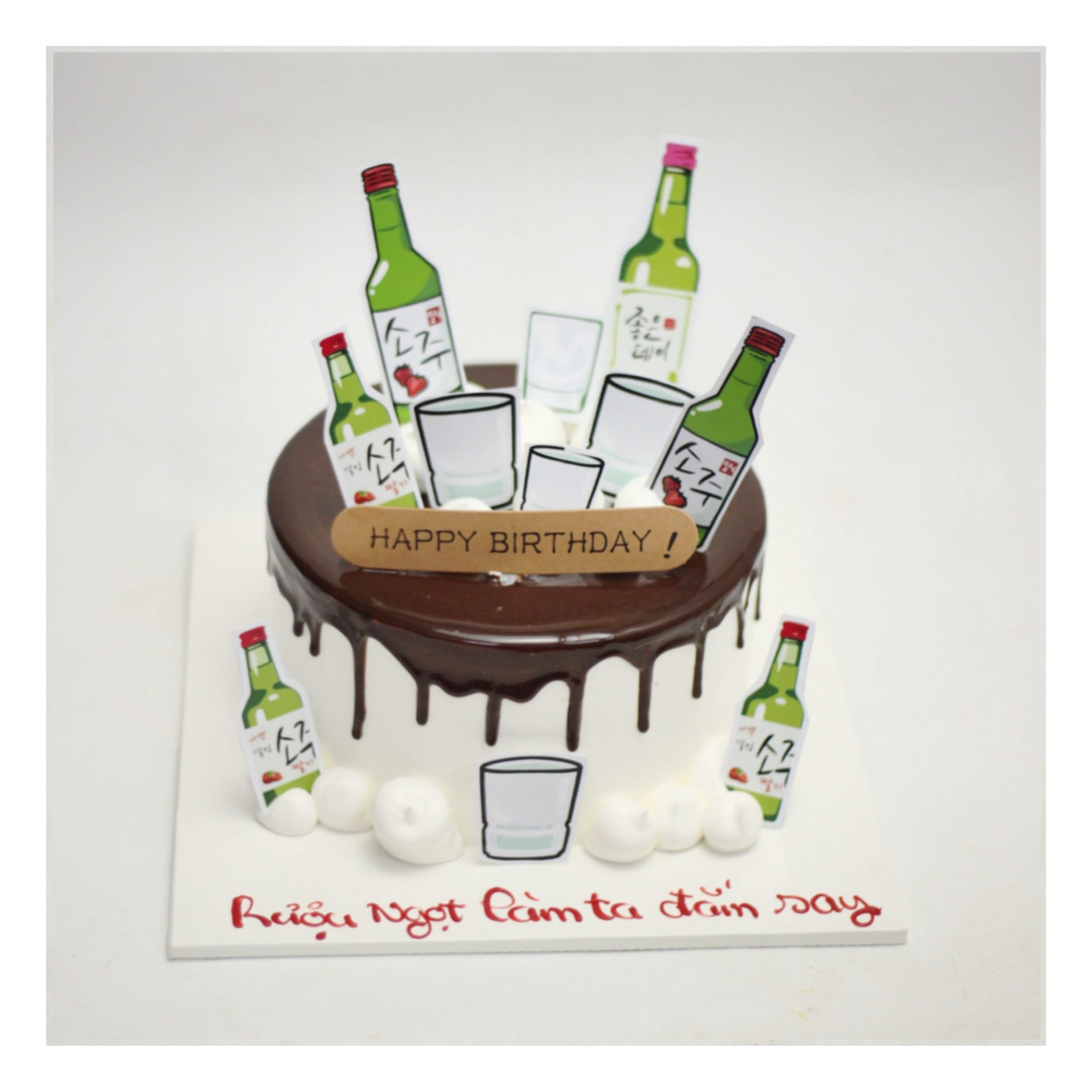 Bánh kem chủ đề rượu Soju Hàn Quốc