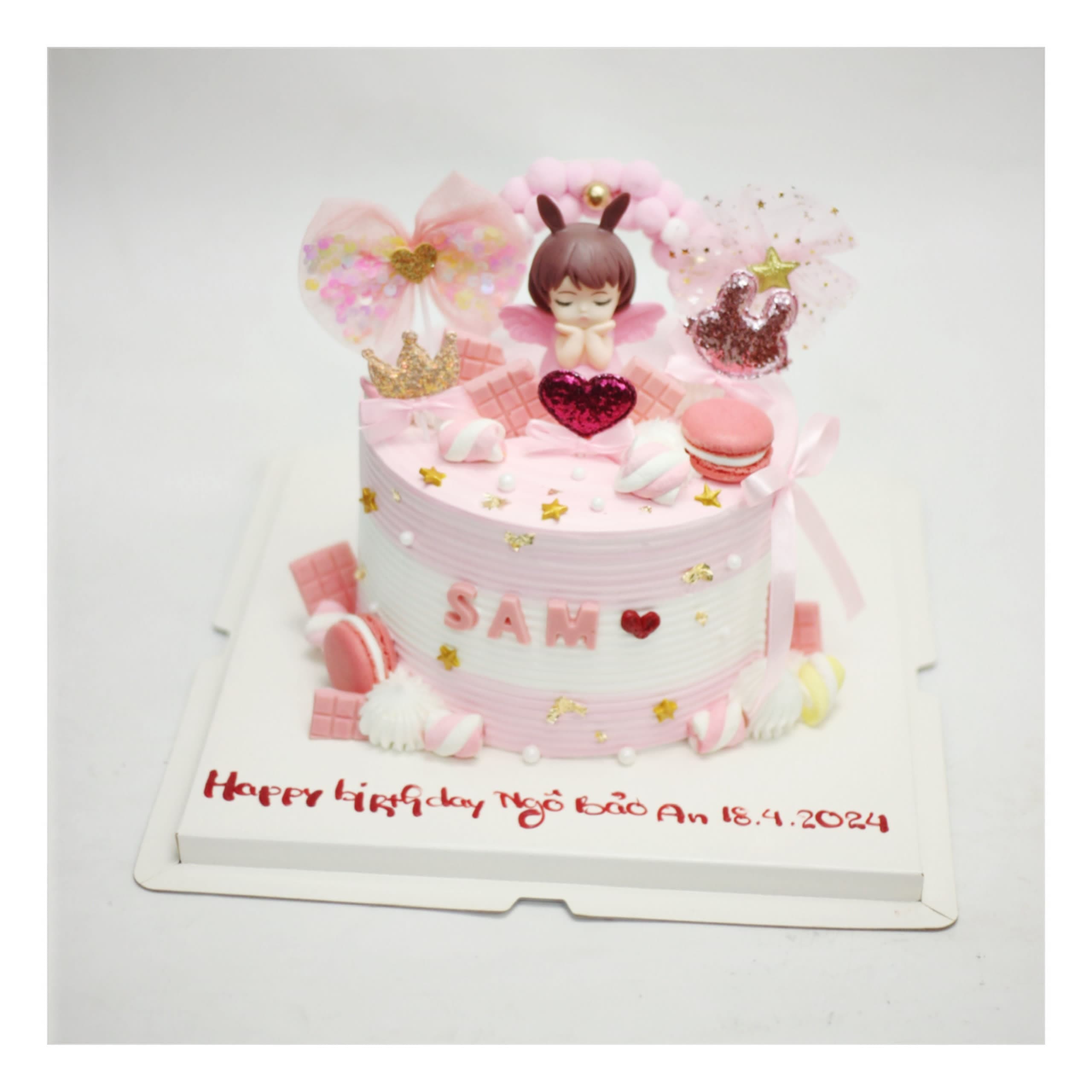 Bánh kem hồng phong cách công chúa dễ thương