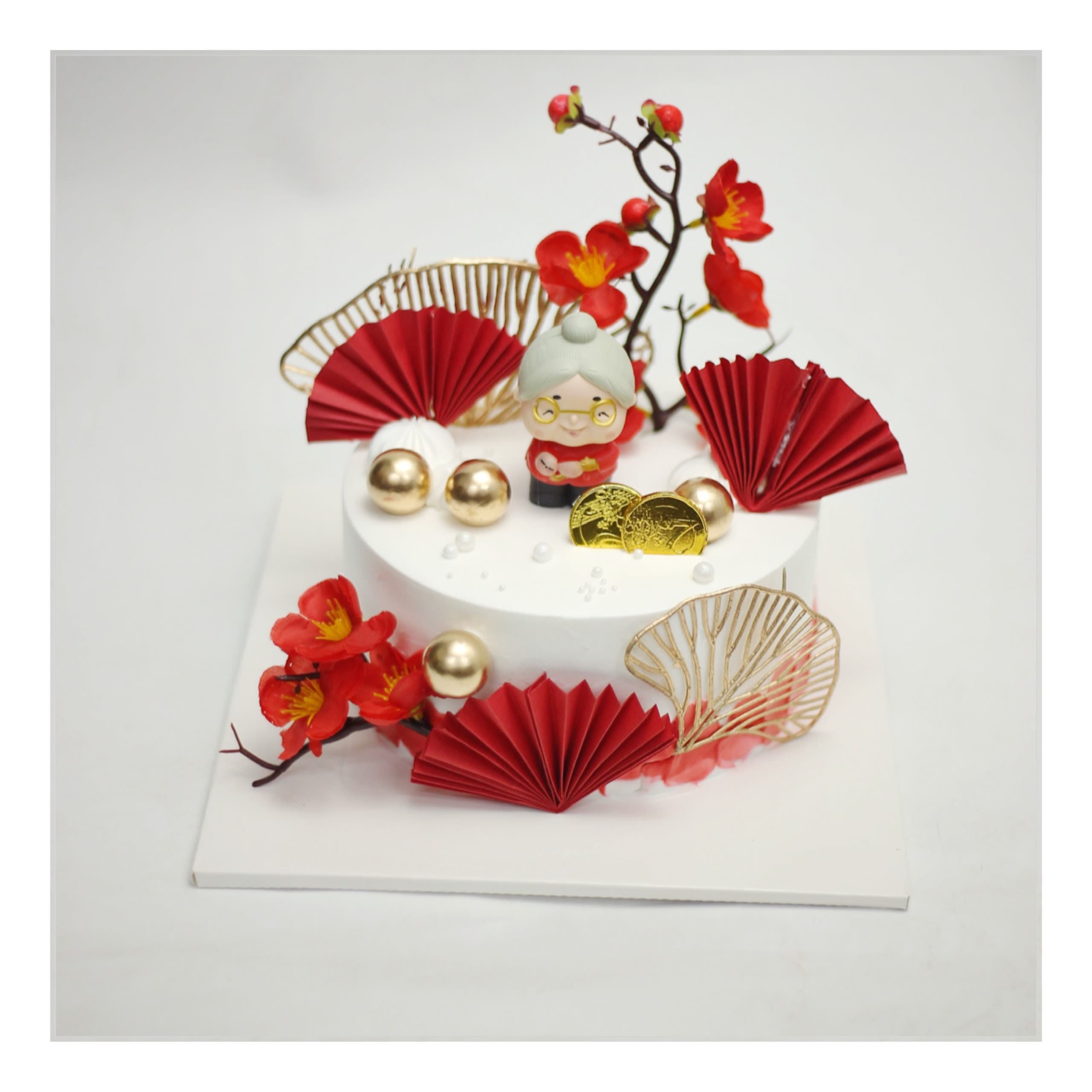 Bánh mừng thọ bà sang trọng họa tiết quạt