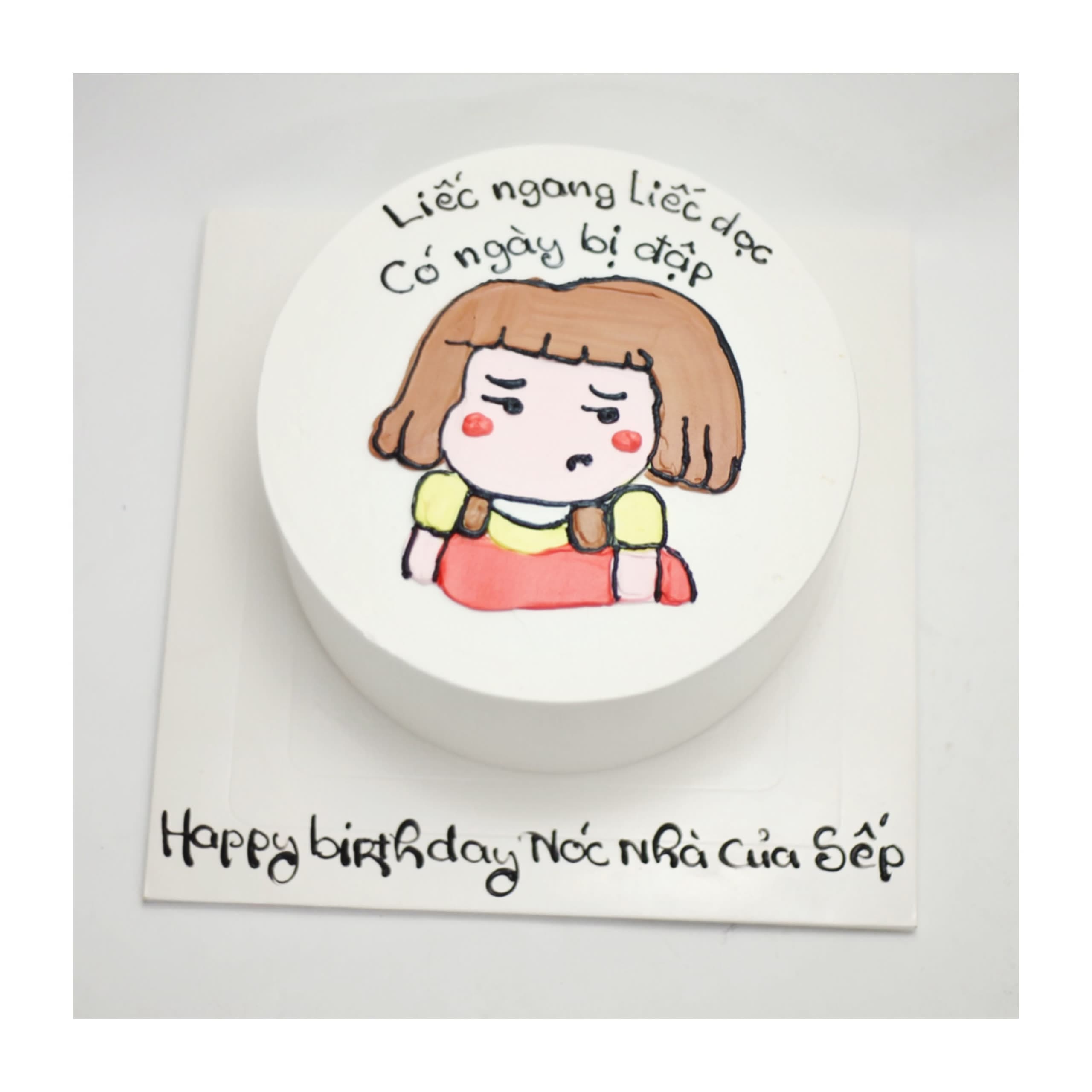 Bánh kem vẽ cô bé giận dỗi hài hước