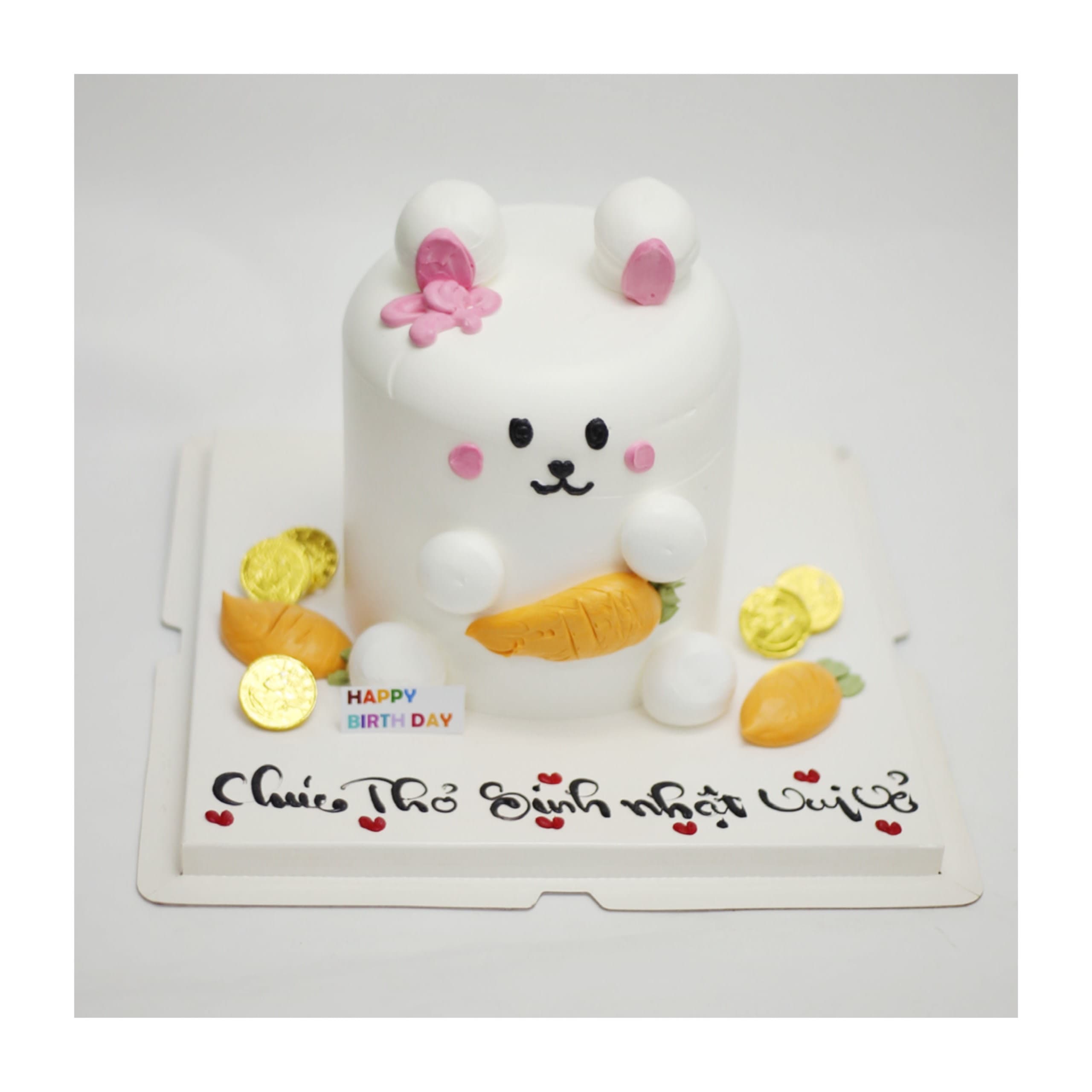 Bánh kem tạo hình chú thỏ trắng dễ thương