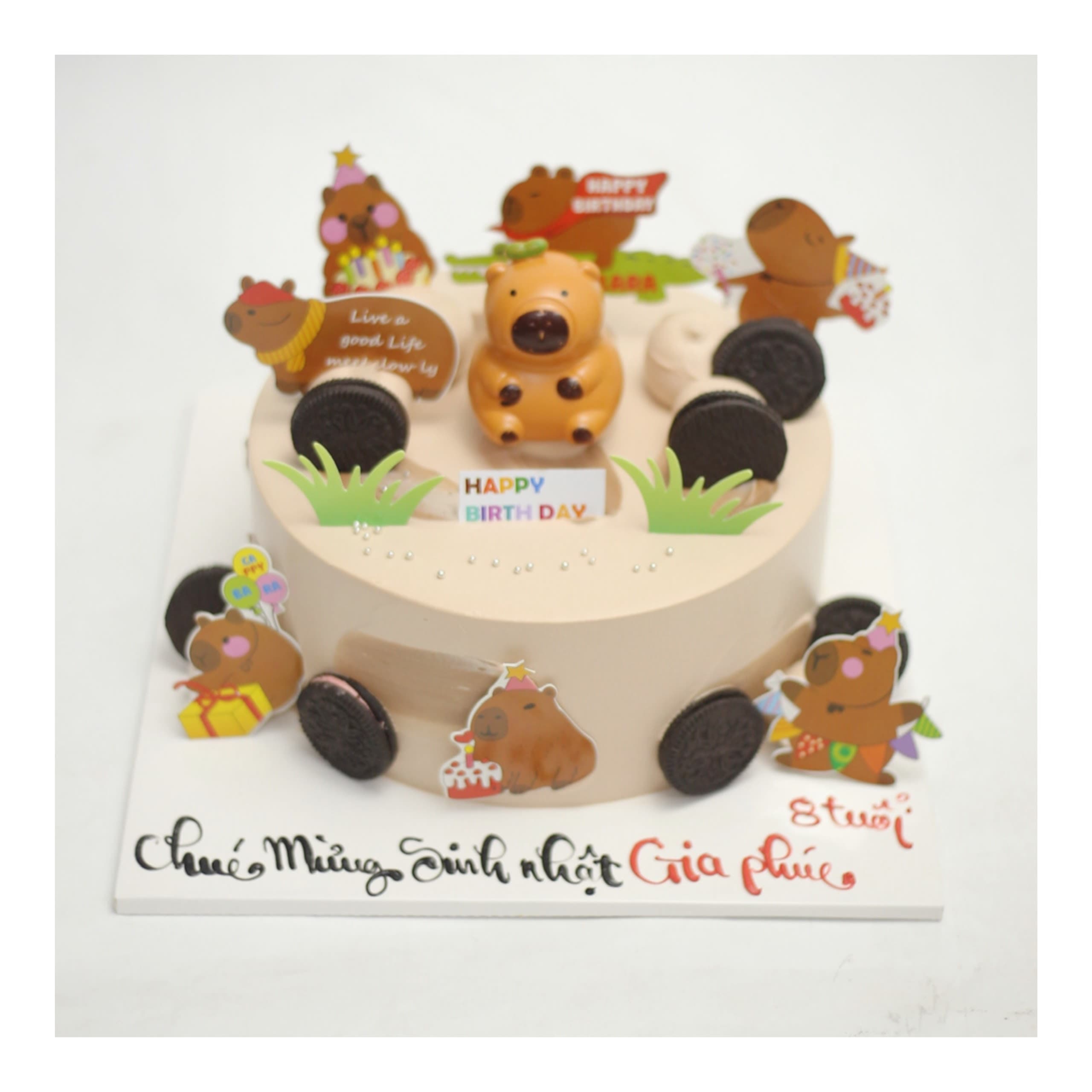 Bánh kem Capybara nằm thư giãn màu nâu sữa