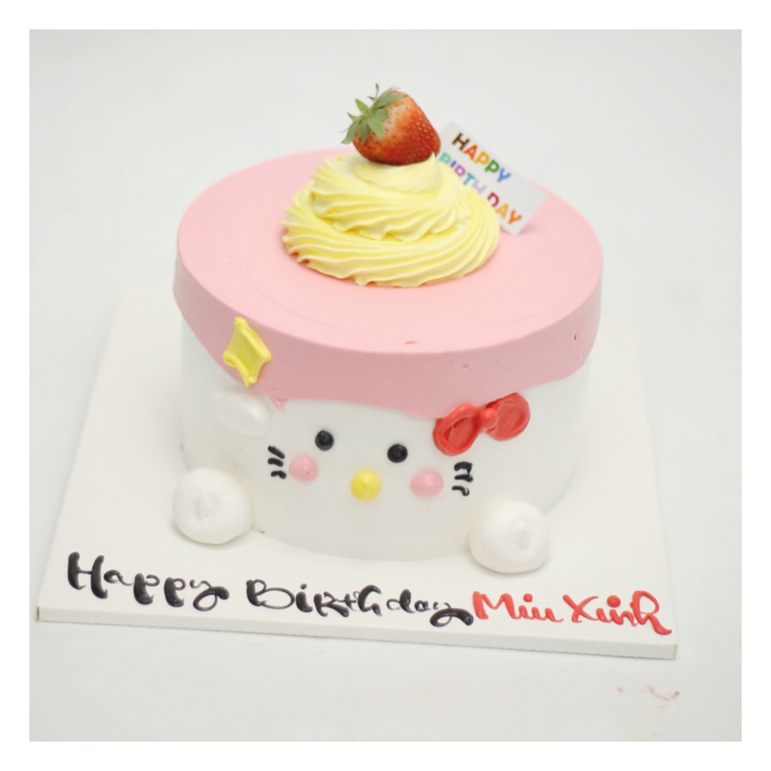 Bánh kem Hello Kitty màu hồng dễ thương