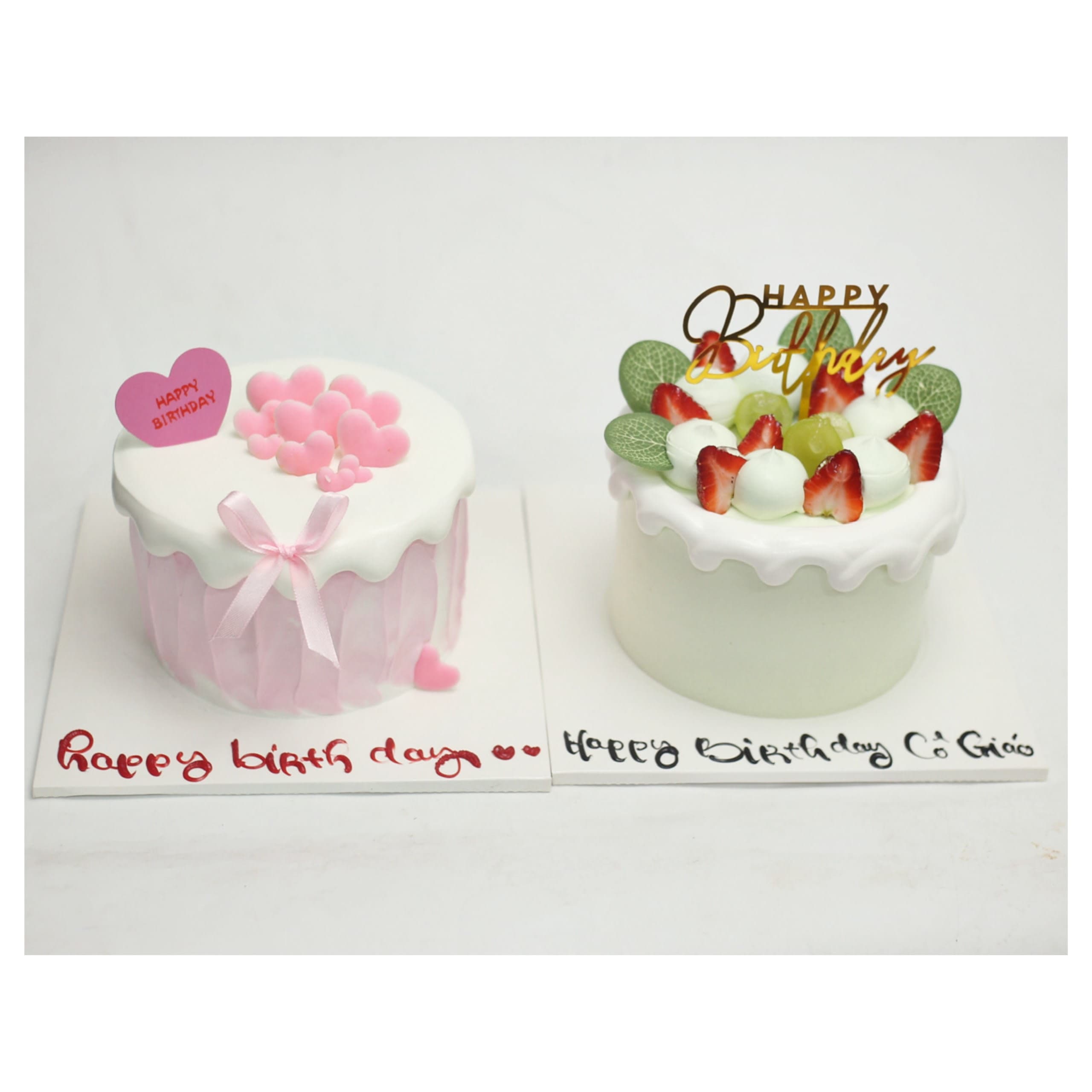 Bánh kem hồng trái tim và bánh kem dâu tây