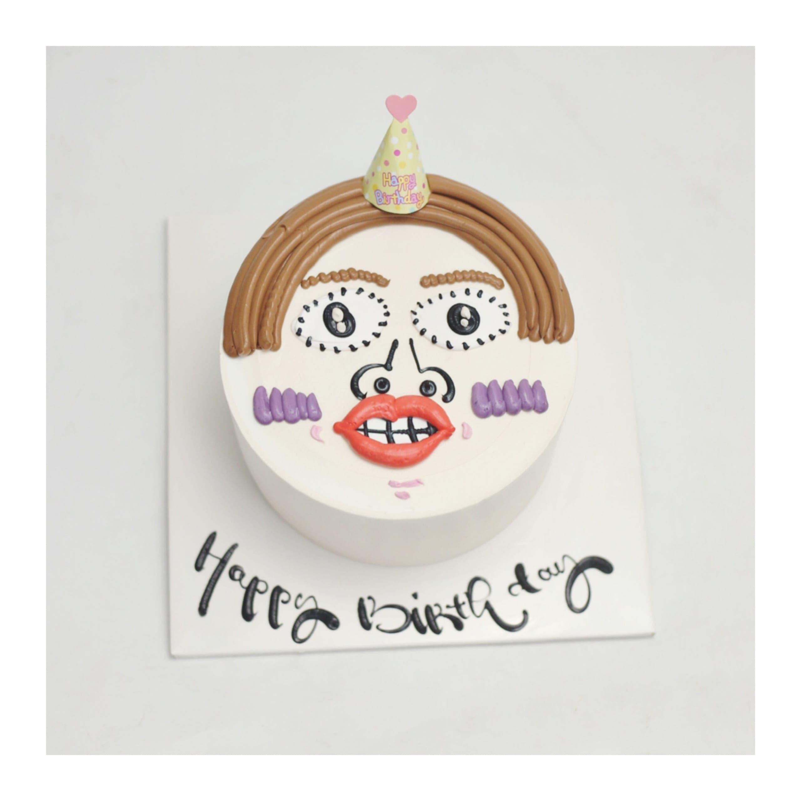 Bánh kem vẽ mặt hài hước vui nhộn