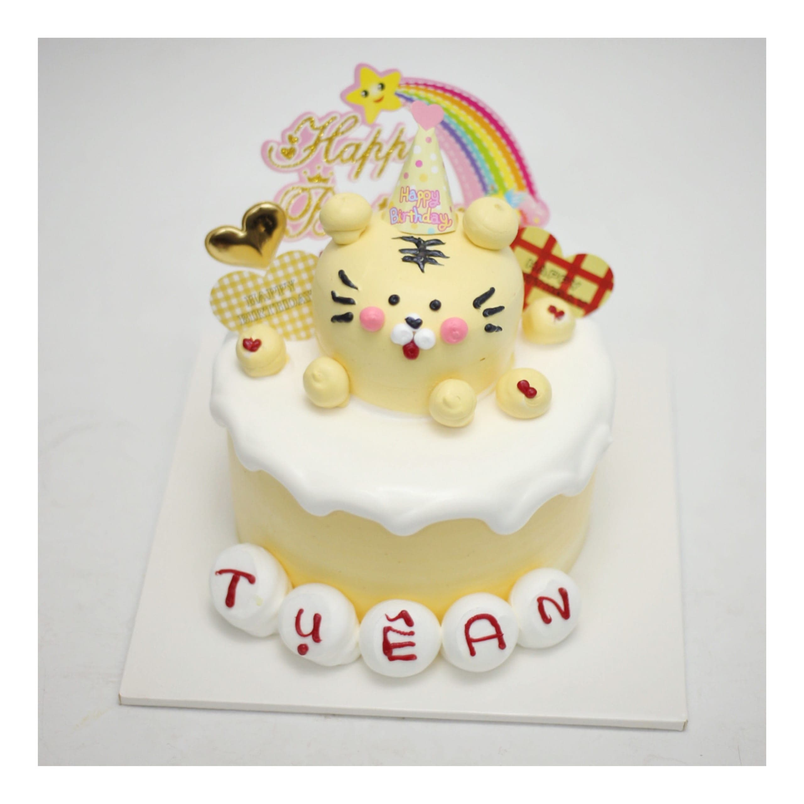 Bánh kem tạo hình chú hổ vàng đáng yêu