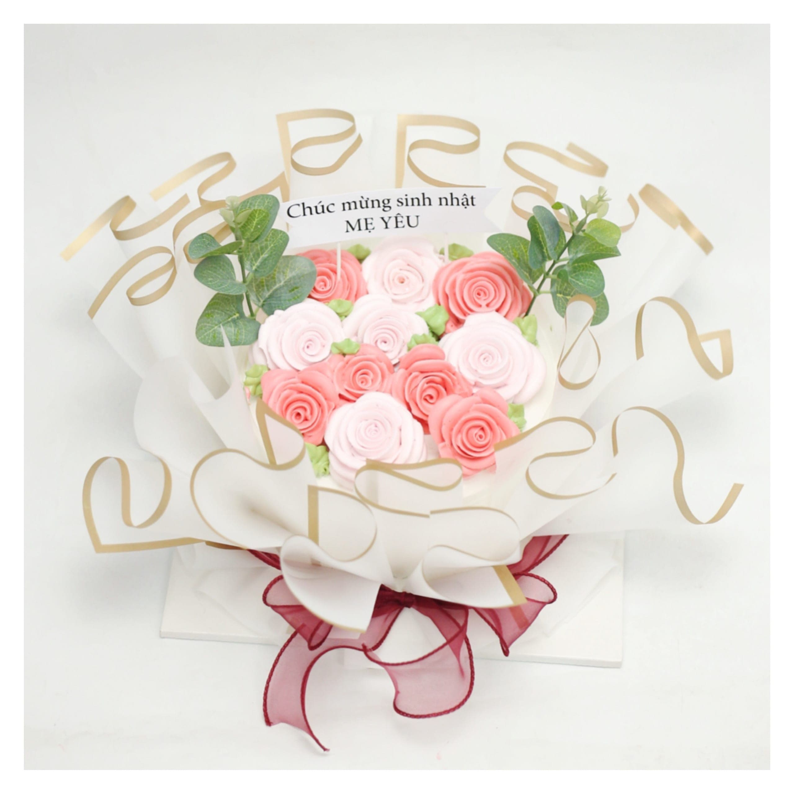 Bánh kem bó hoa hồng tone hồng pastel nhẹ nhàng