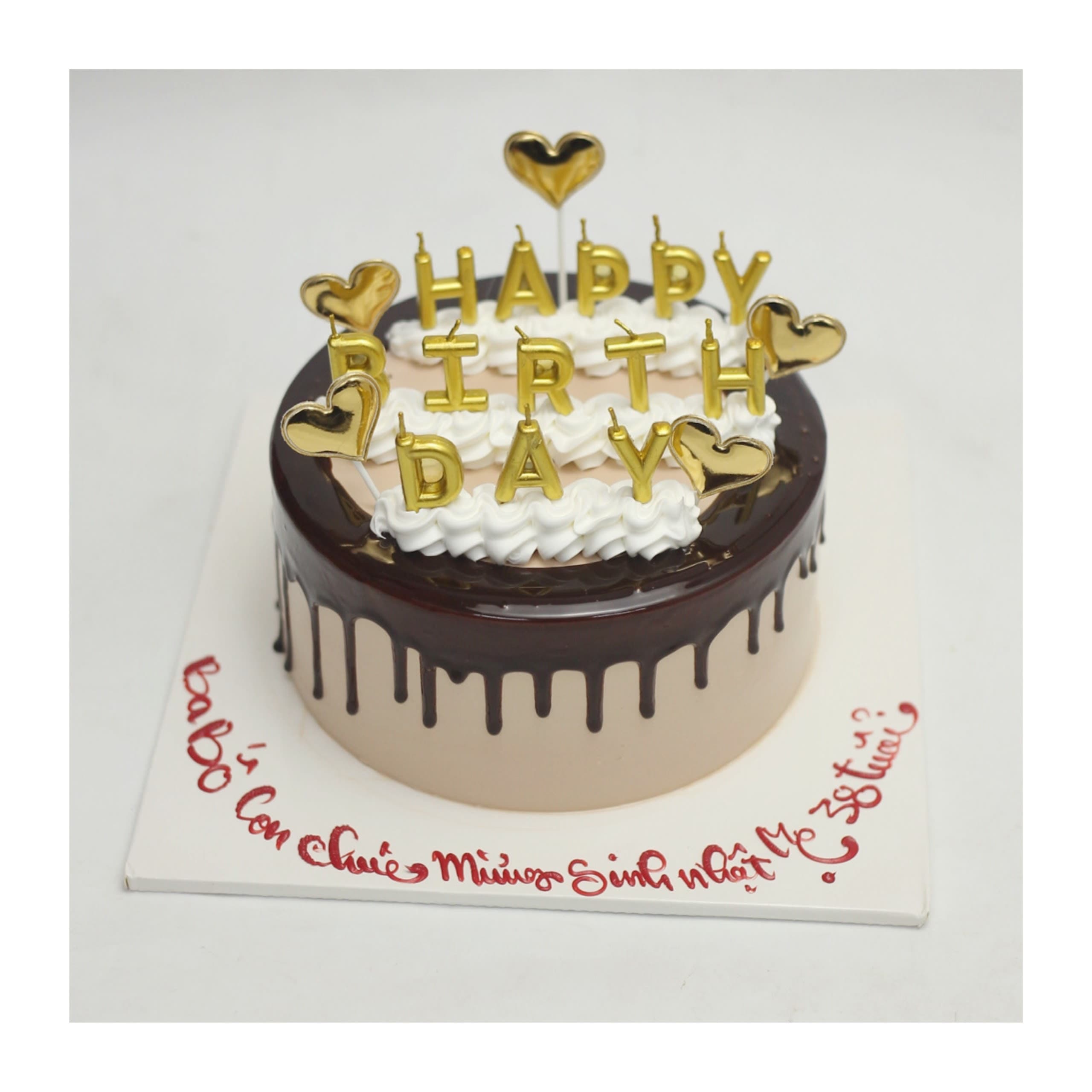 Bánh kem sô-cô-la chảy chúc mừng sinh nhật mẹ