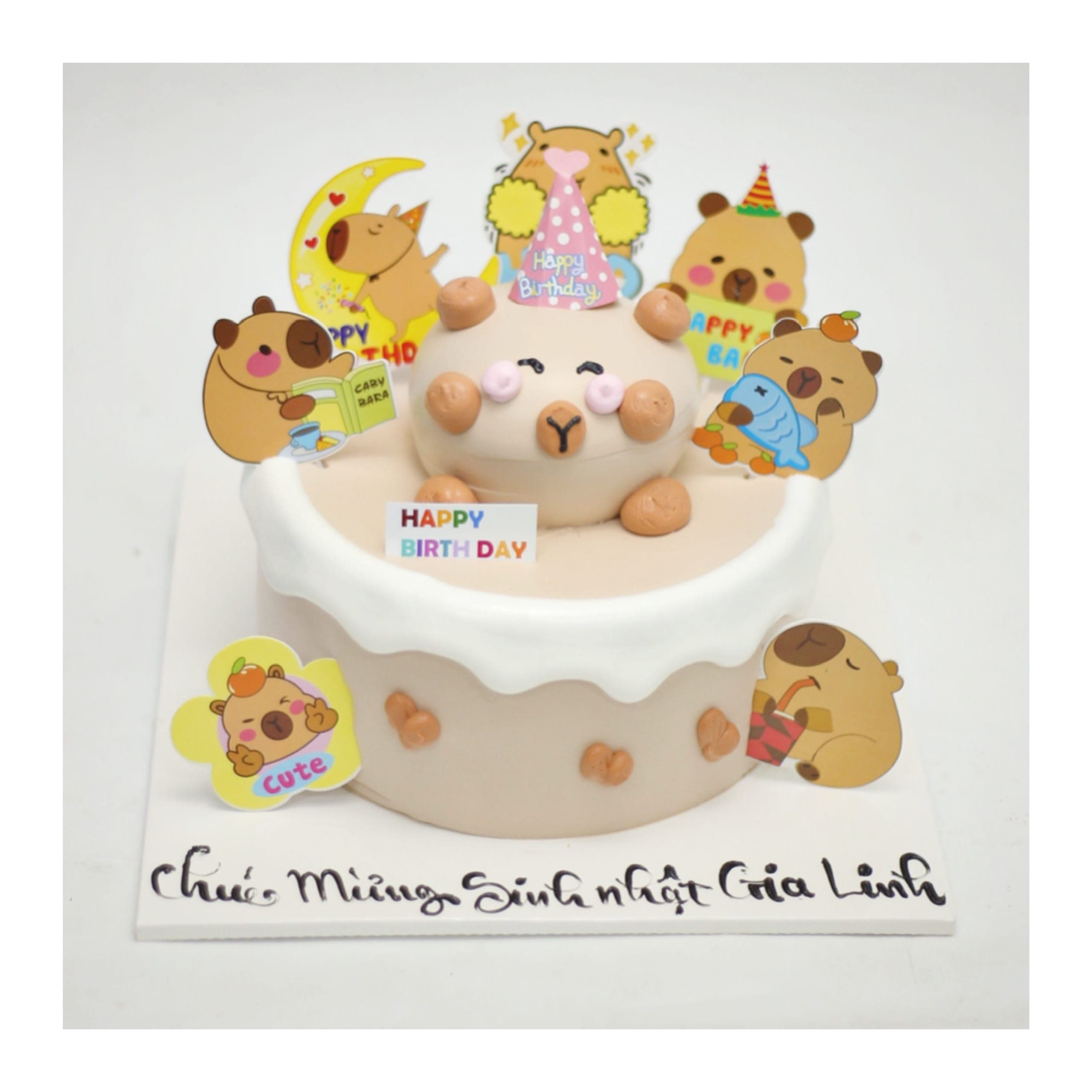 Bánh kem Capybara đội nón sinh nhật đáng yêu