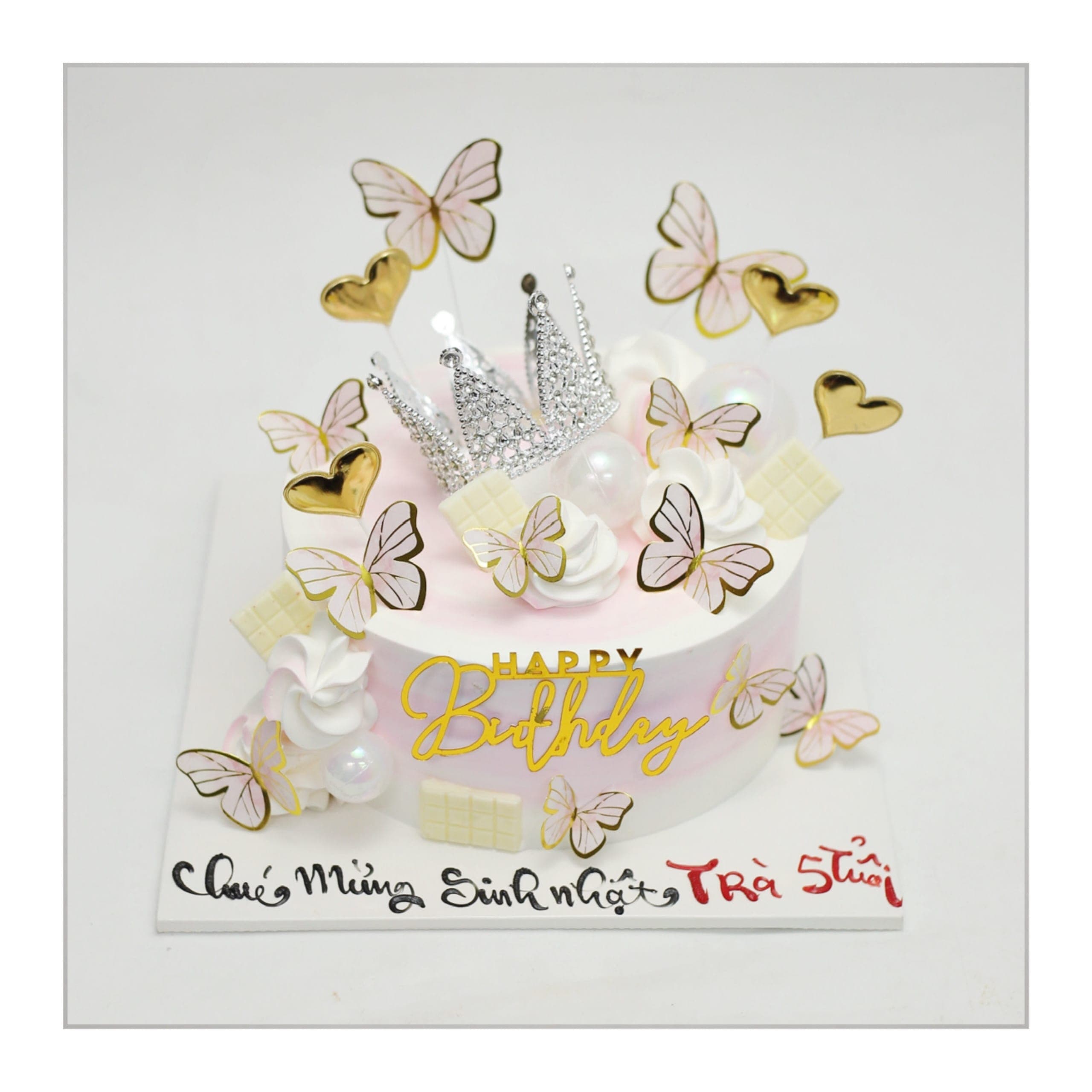 Bánh kem hồng chủ đề bướm công chúa