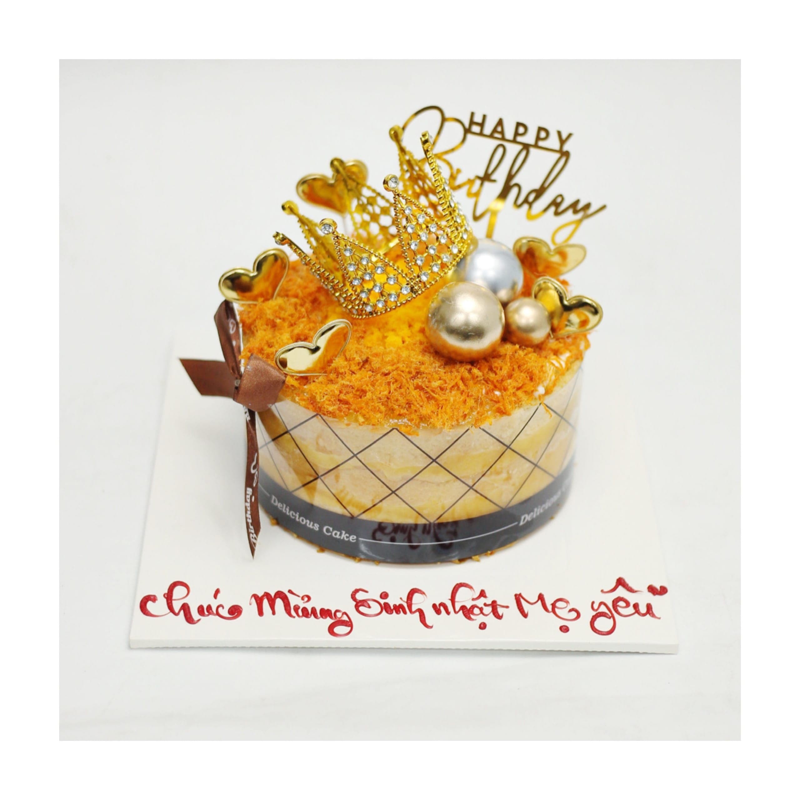 Bánh bông lan trứng muối vương miện vàng