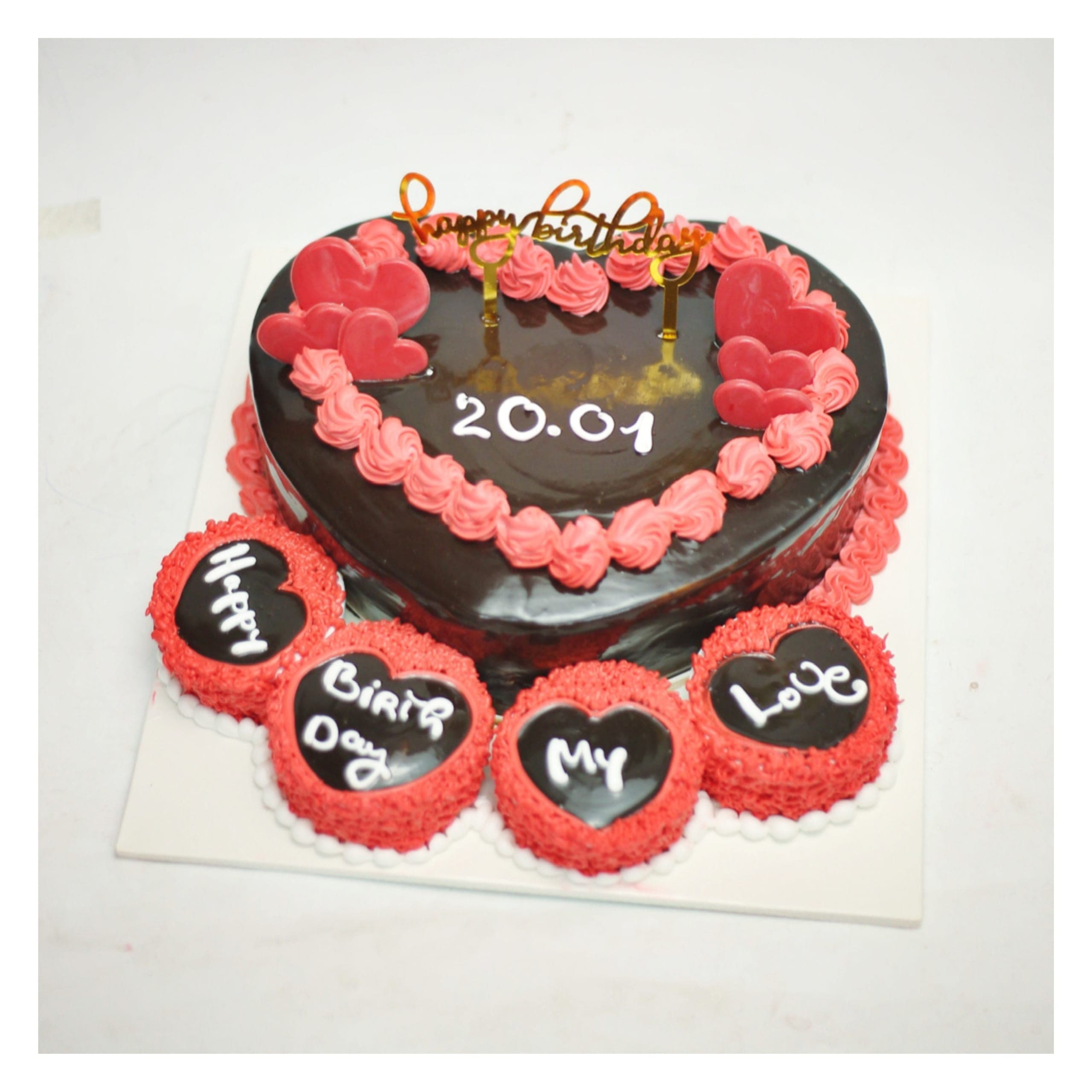 Bánh kem trái tim socola lãng mạn cho người yêu