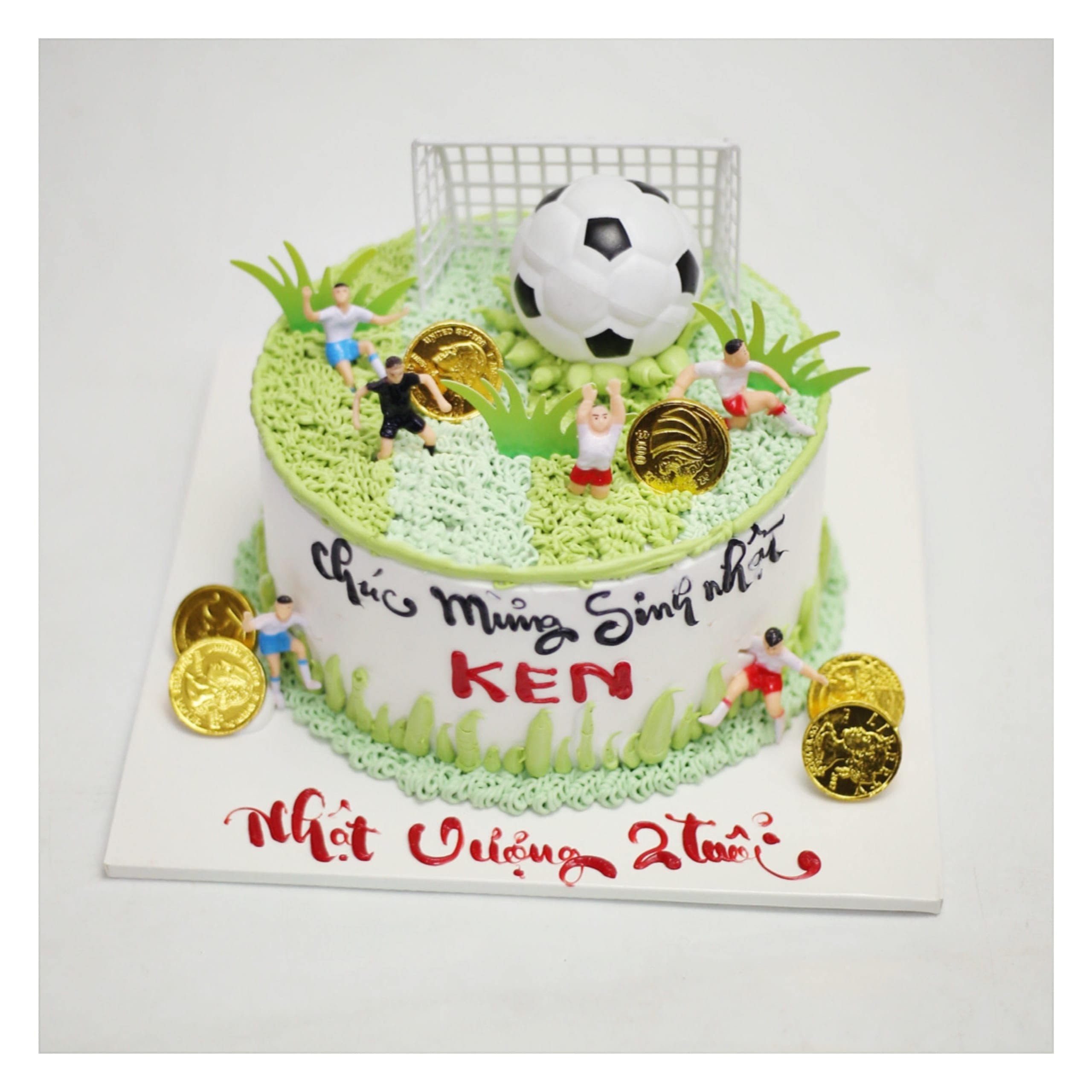 Bánh kem chủ đề bóng đá cho bé trai