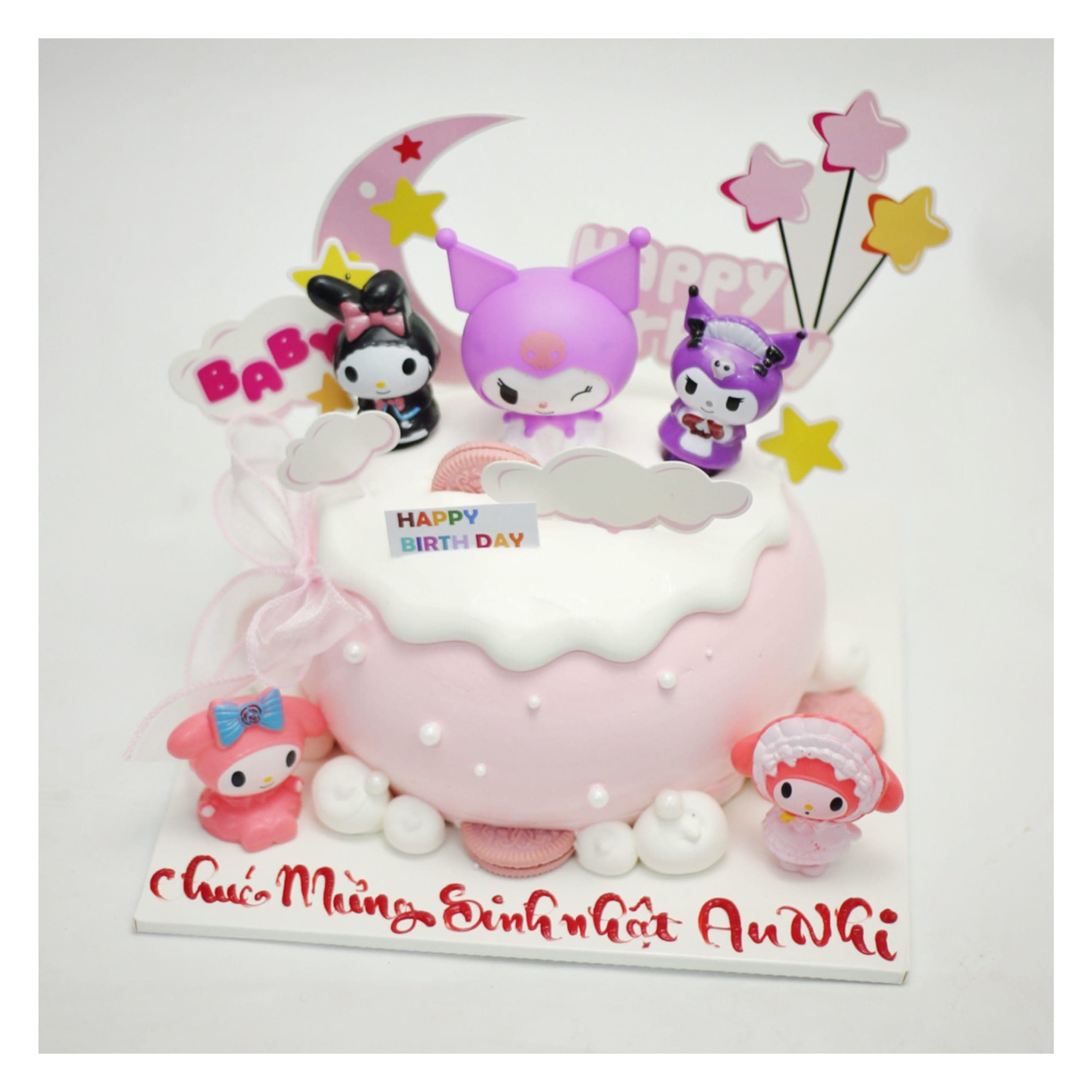 Bánh kem Kuromi màu hồng ngọt ngào