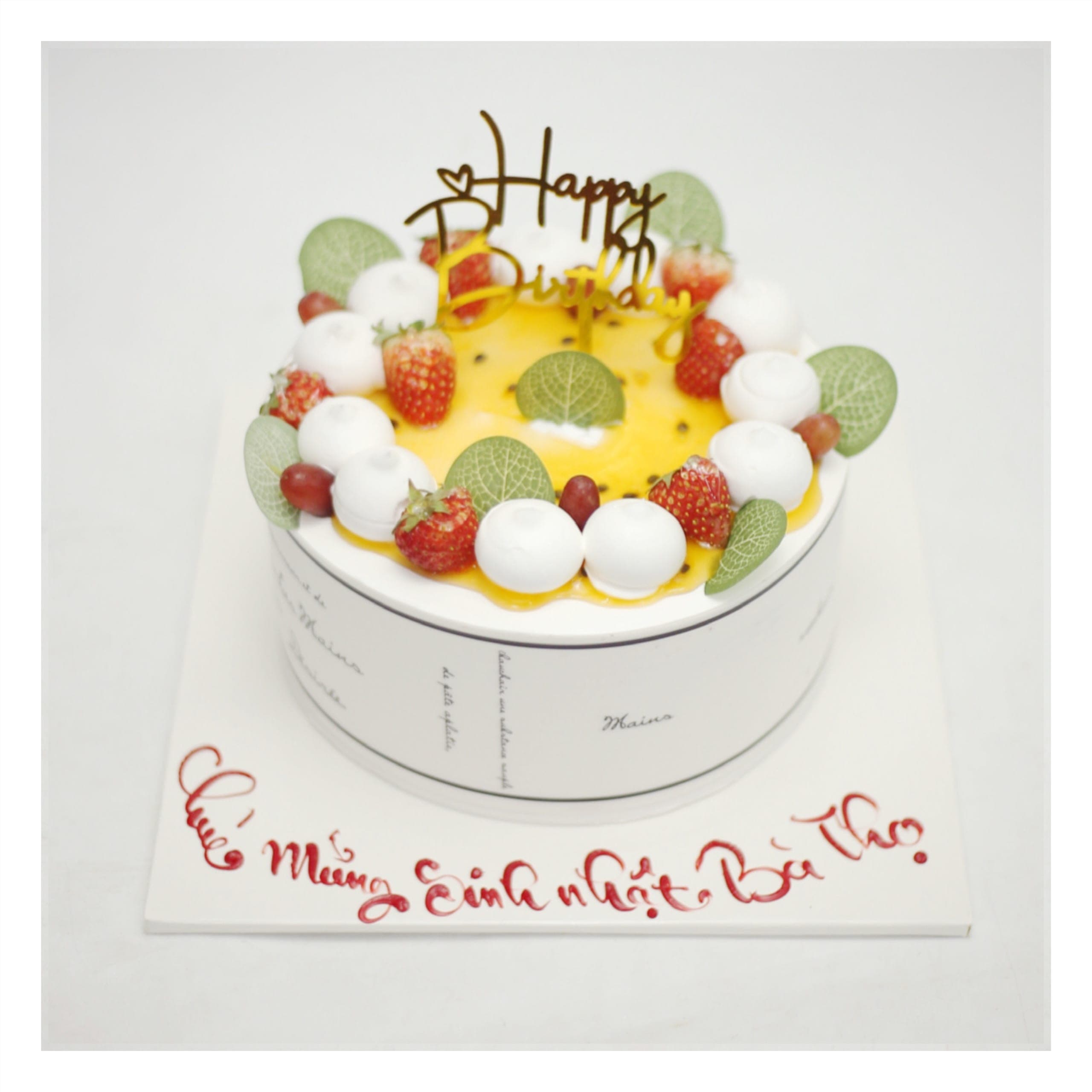 Bánh kem chanh dây phủ trái cây tươi mát