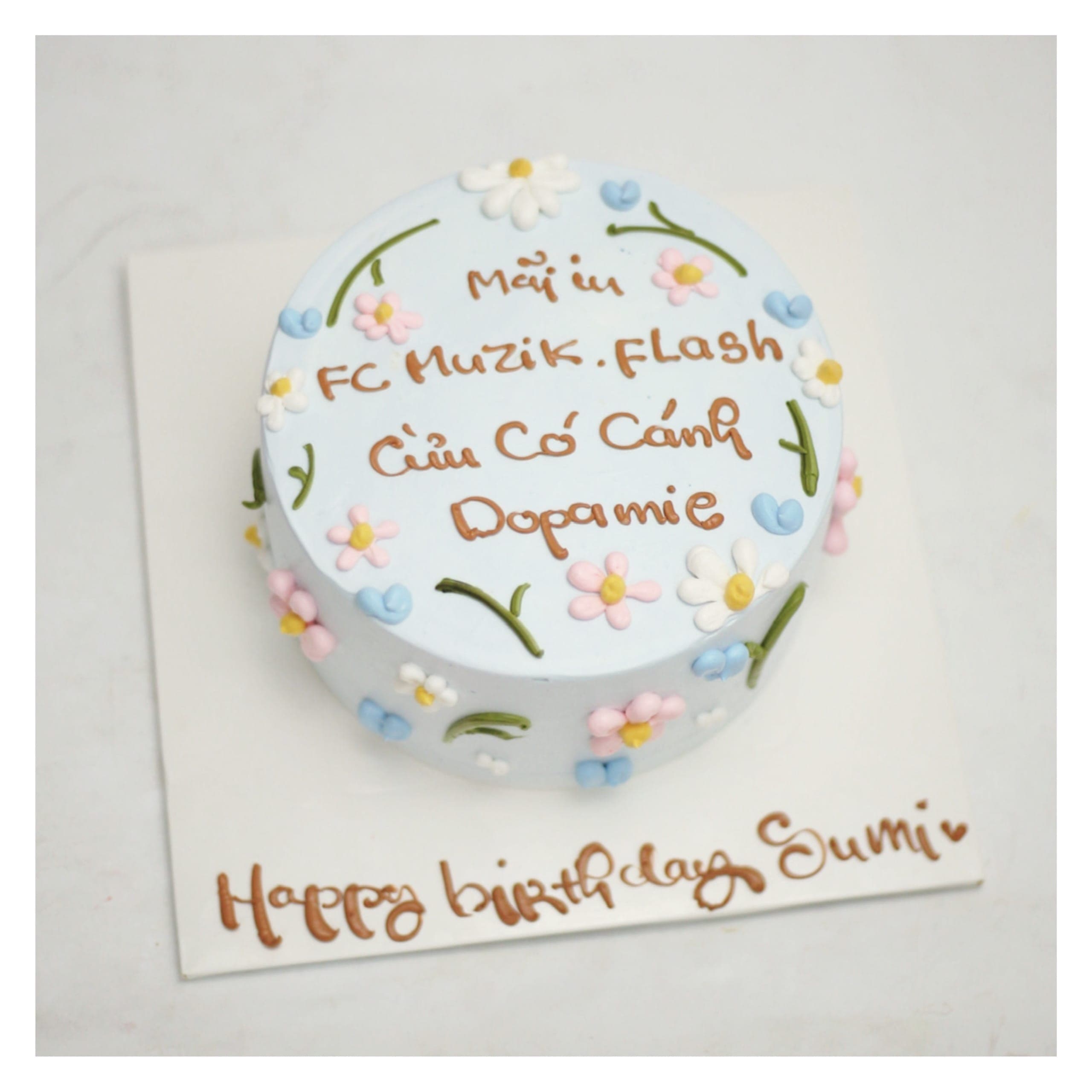 Bánh kem Hàn Quốc tone xanh vẽ hoa