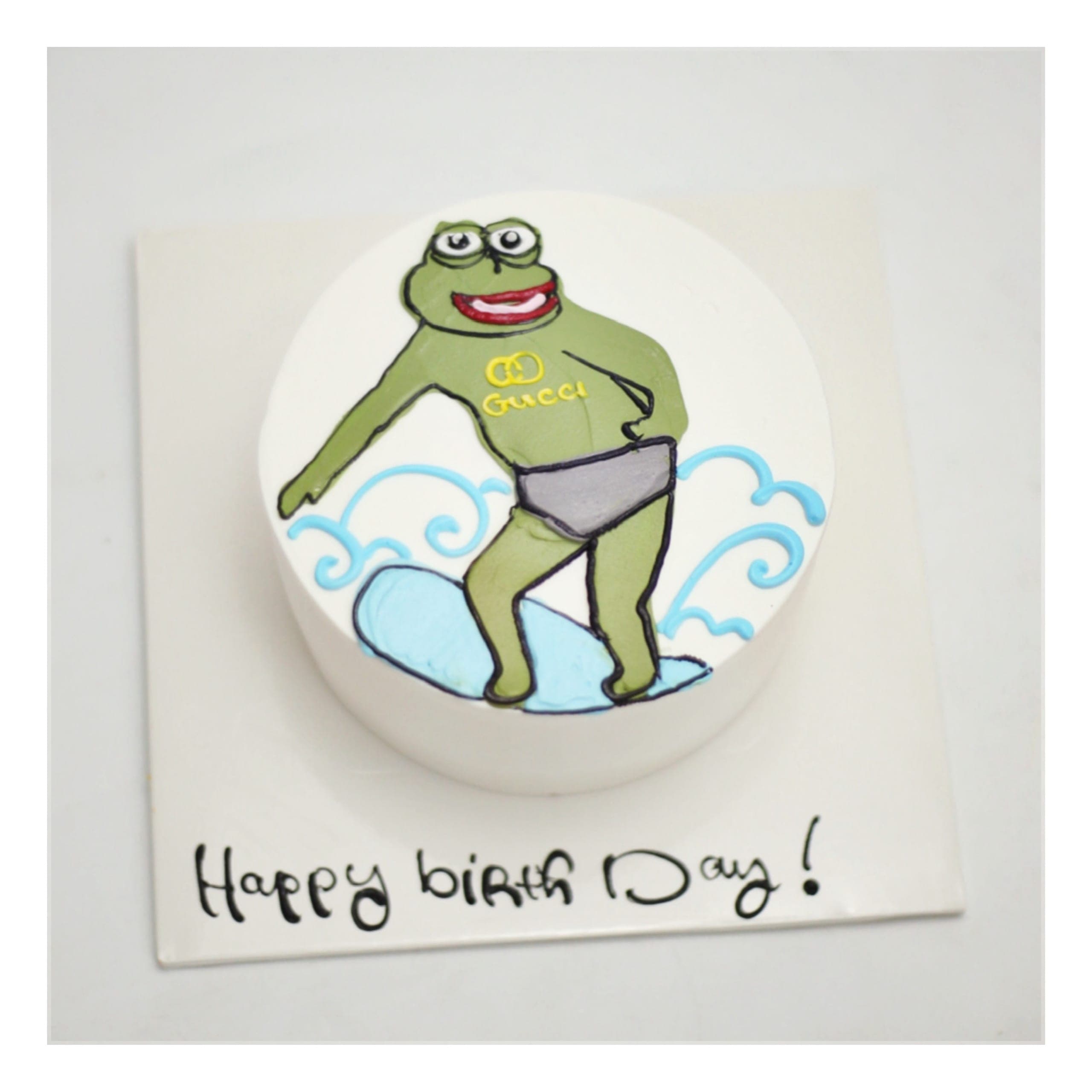 Bánh kem Pepe lướt sóng vui nhộn