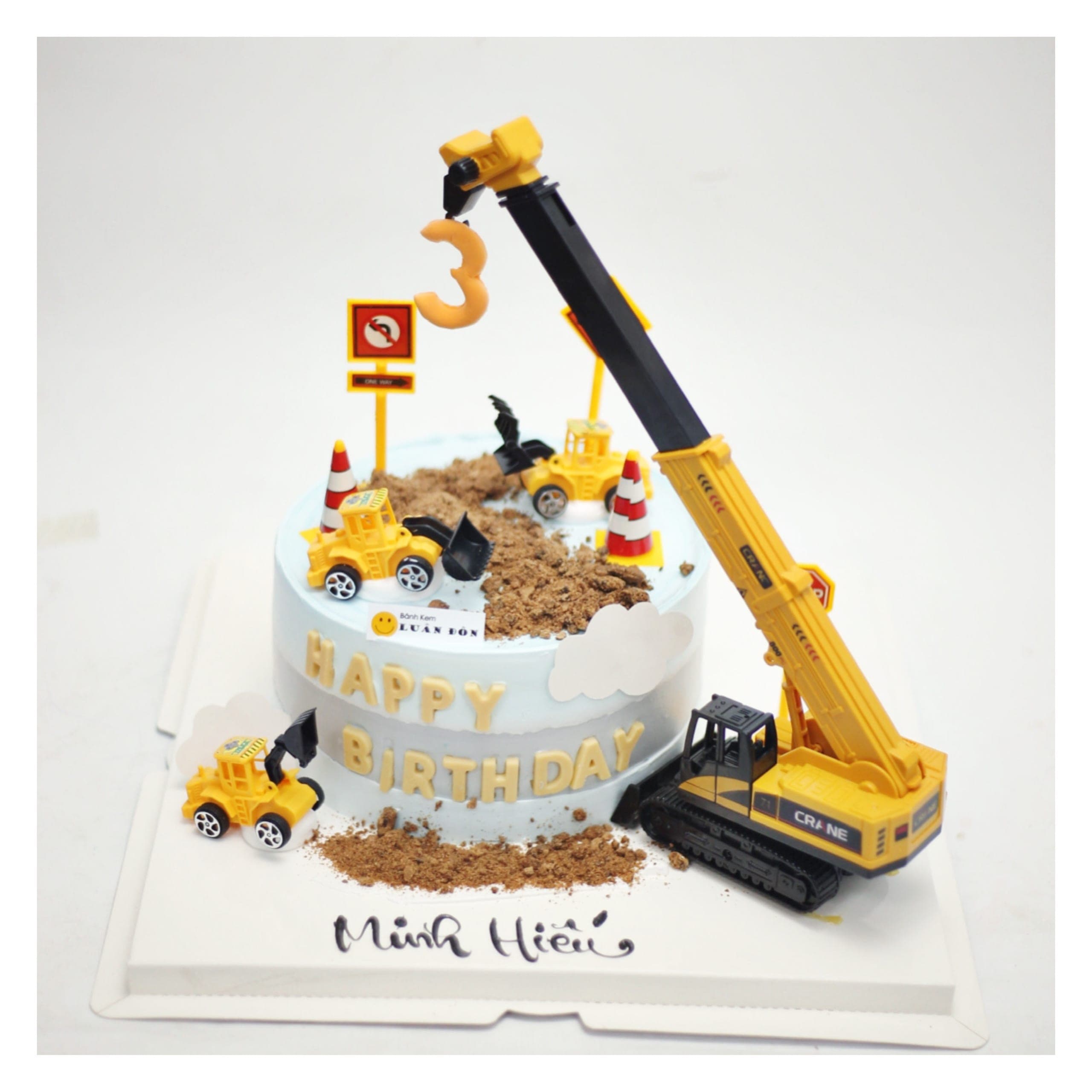 Bánh kem xe cần cẩu công trường cho bé