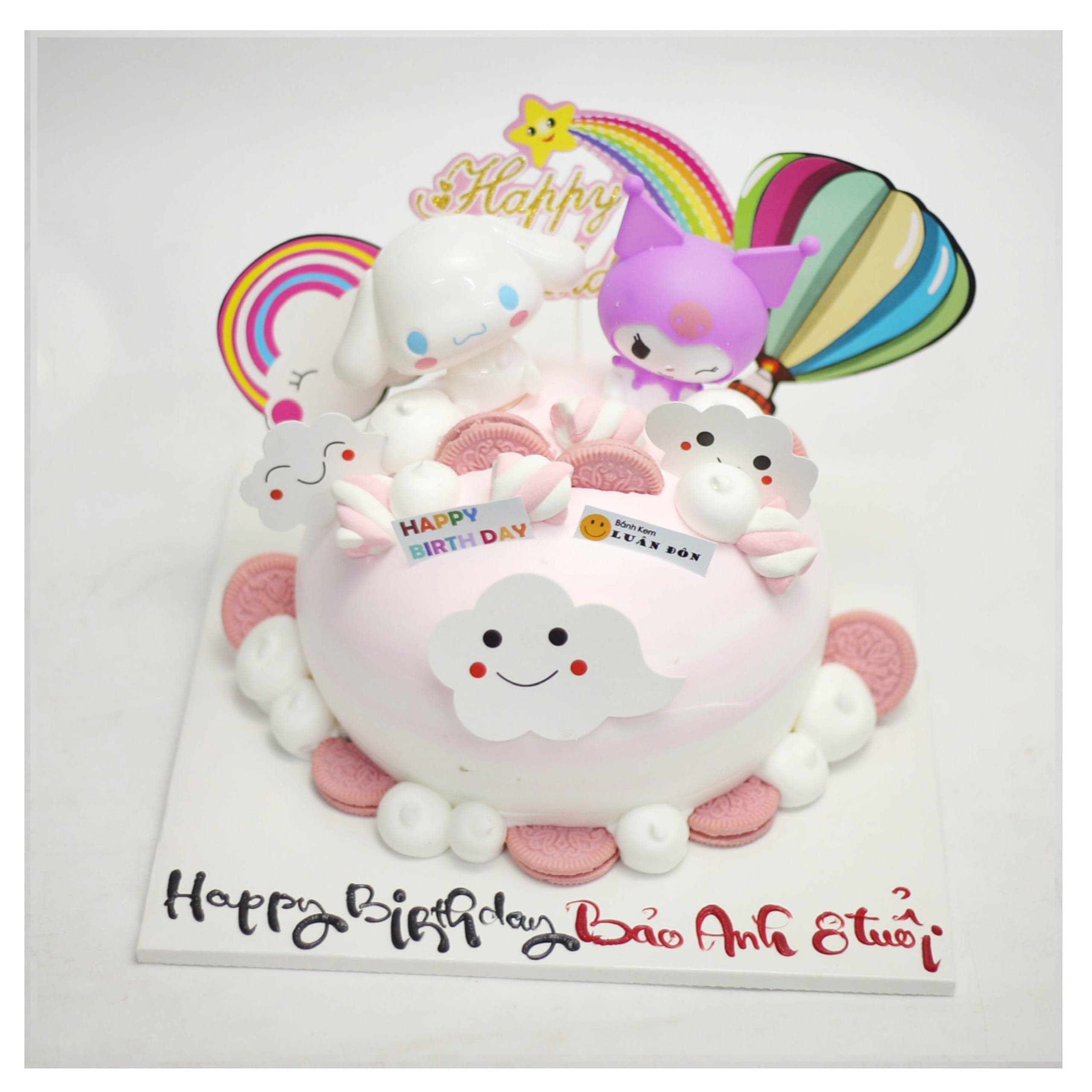 Bánh kem Cinnamoroll và Kuromi sắc màu pastel