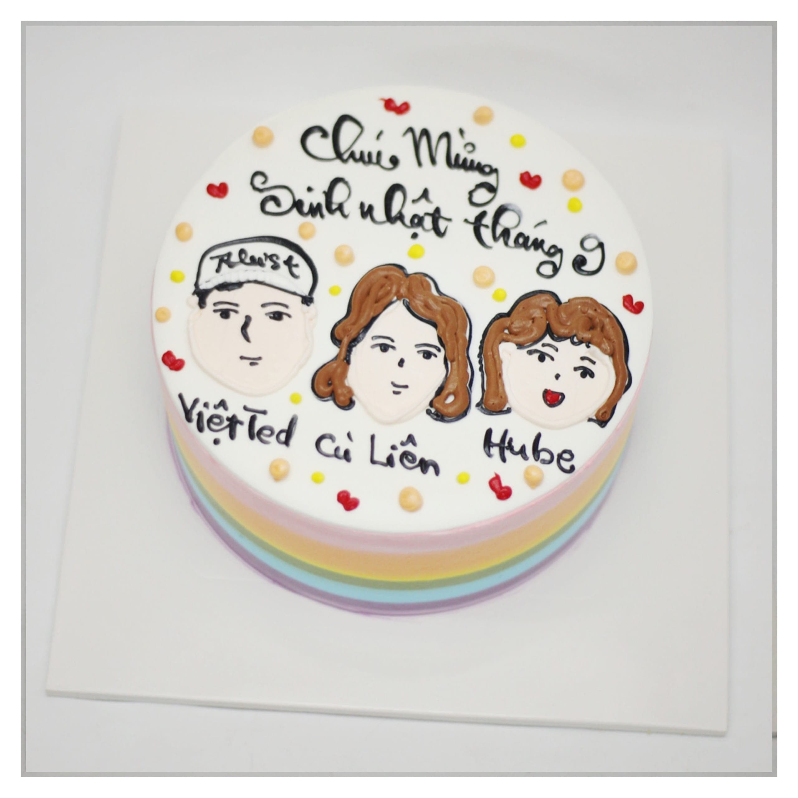 Bánh kem vẽ hình chibi gia đình 3 người