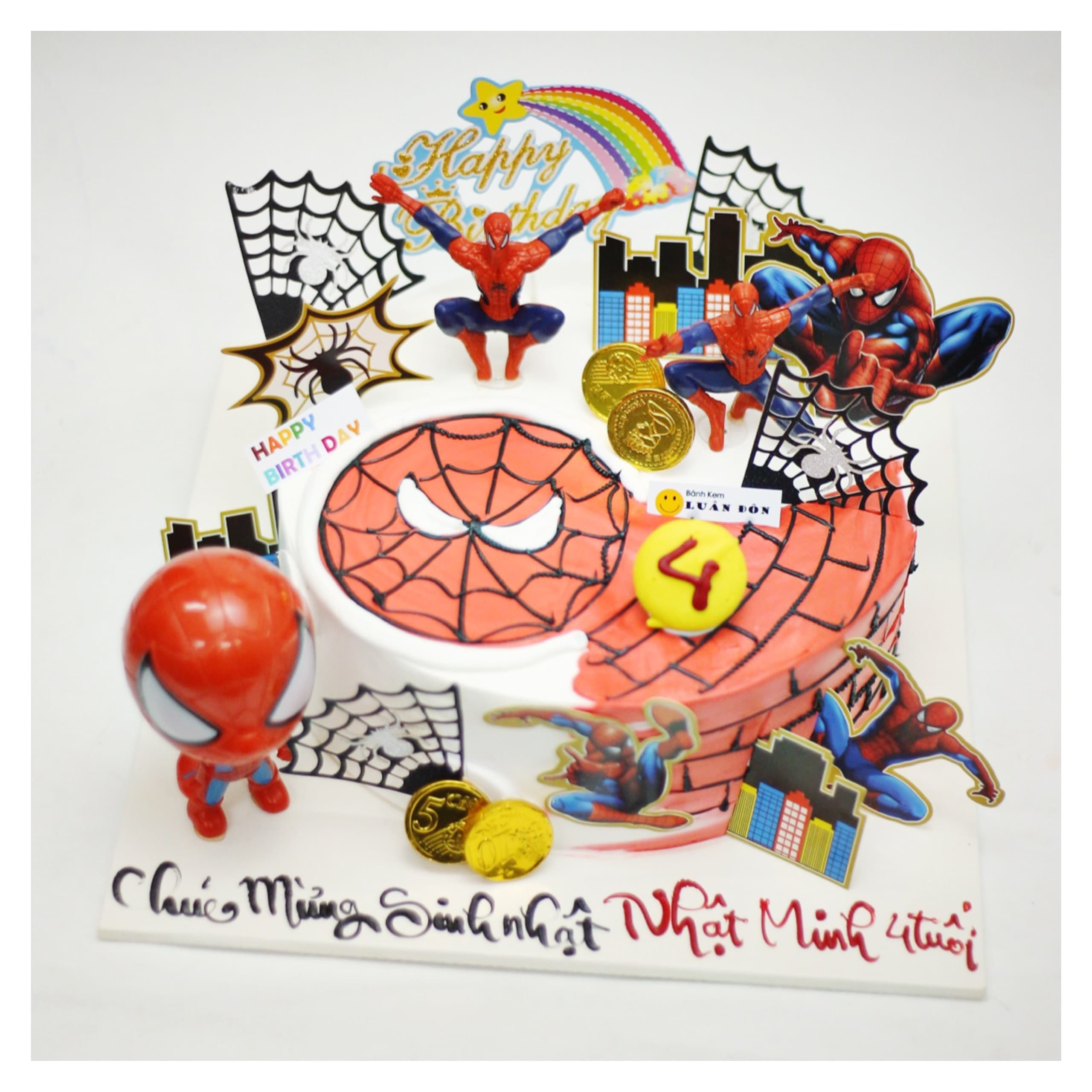 Bánh kem Spider-Man cho bé trai năng động