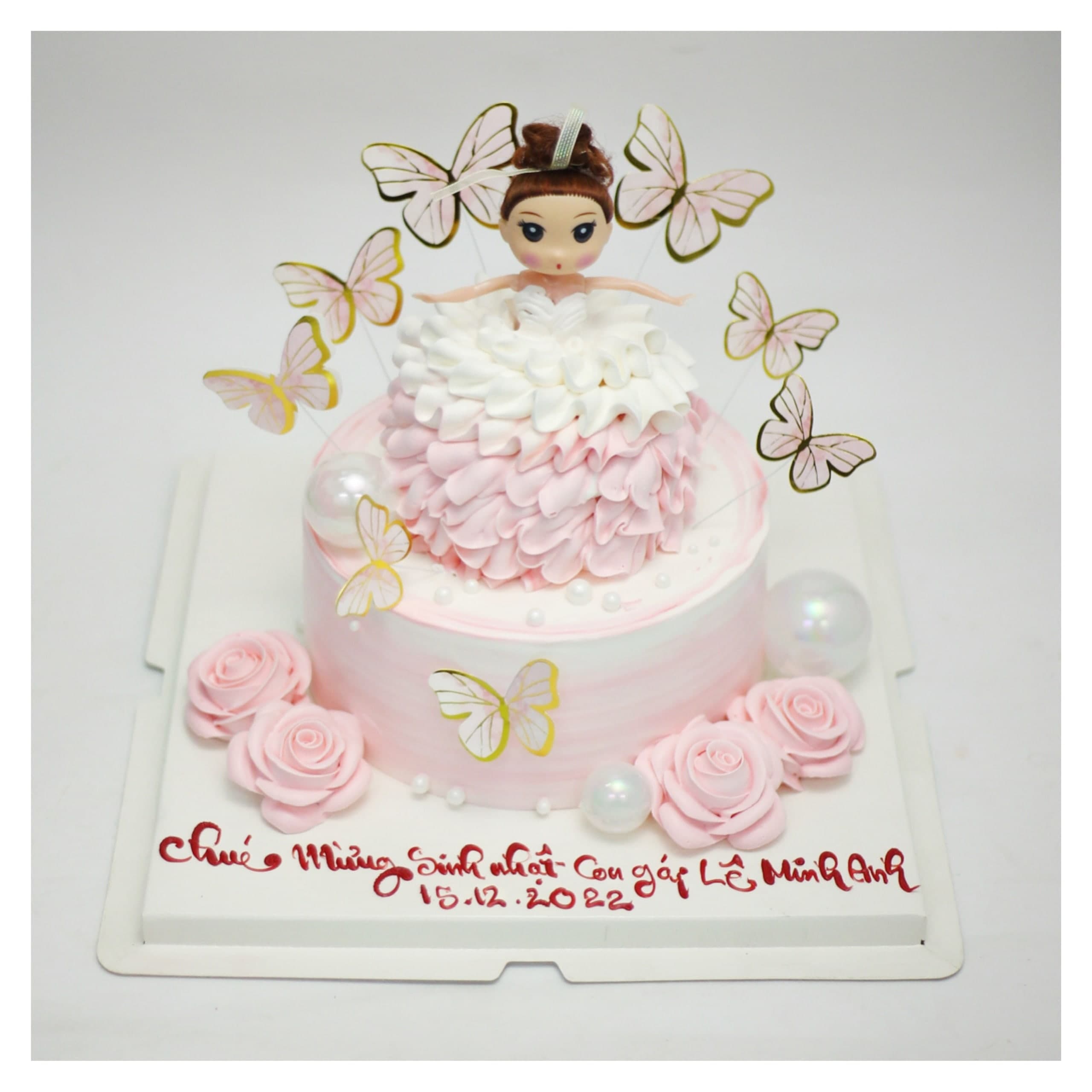 Bánh kem búp bê công chúa váy hoa hồng