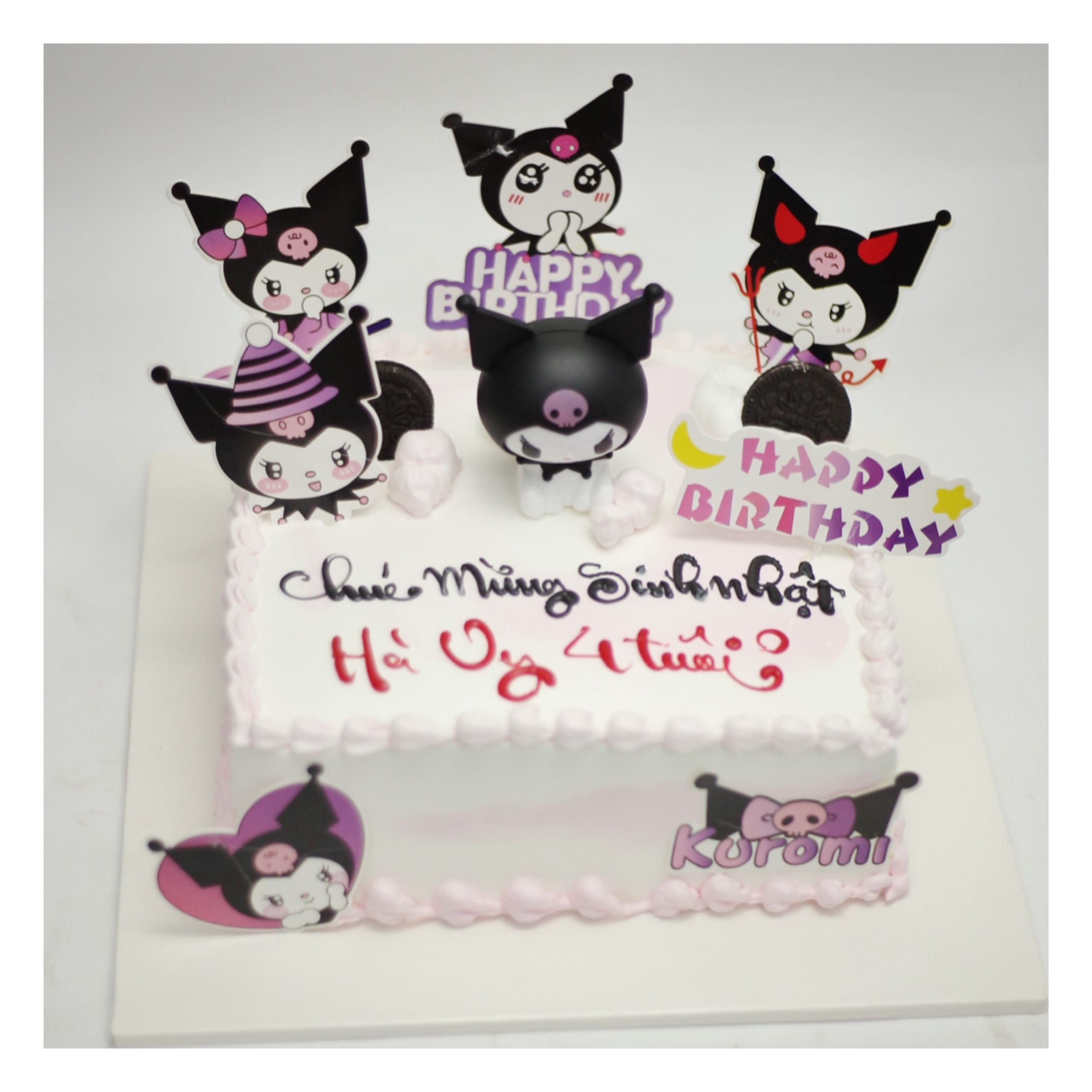 Bánh kem vuông trắng trang trí mô hình Kuromi