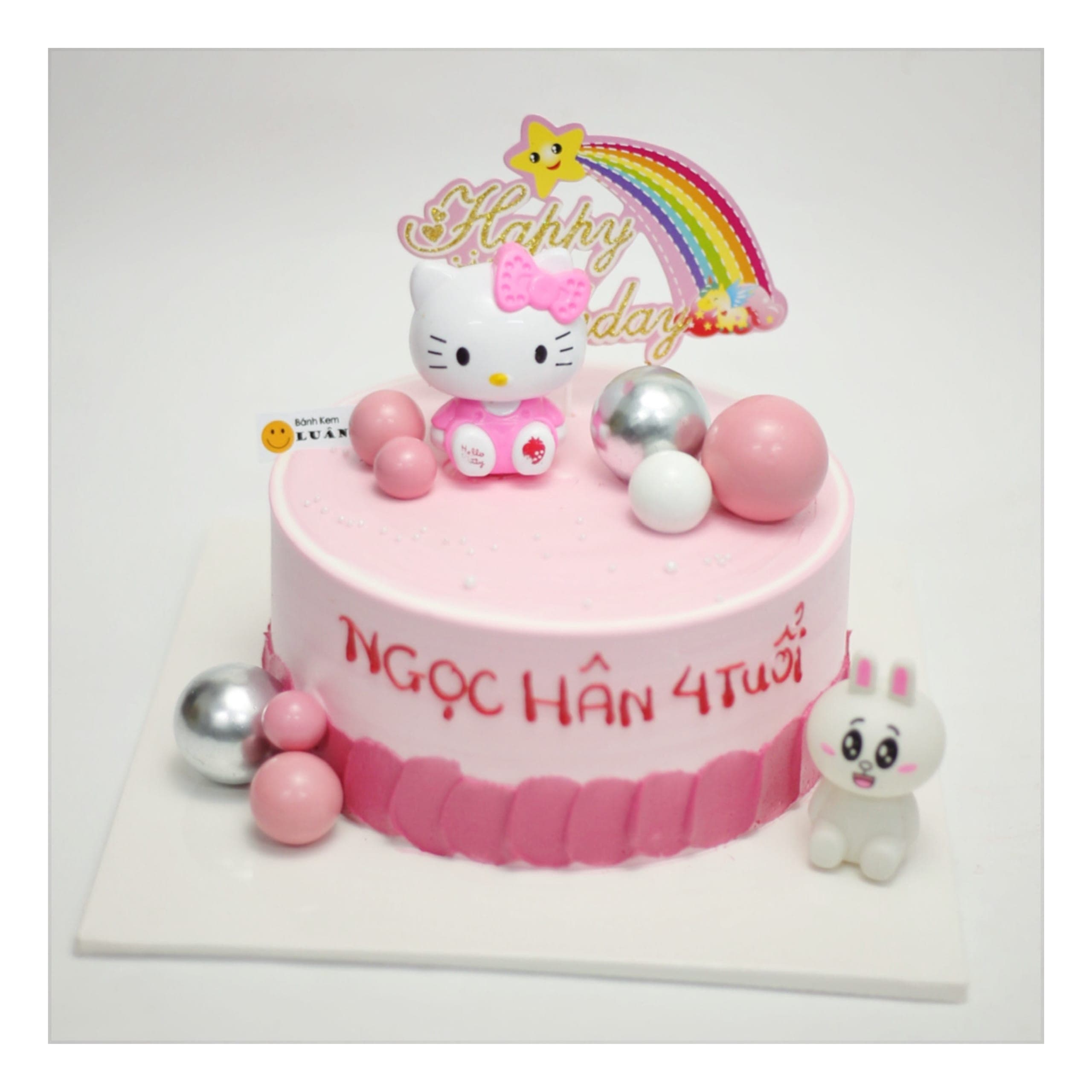 Bánh kem Hello Kitty màu hồng dịu dàng